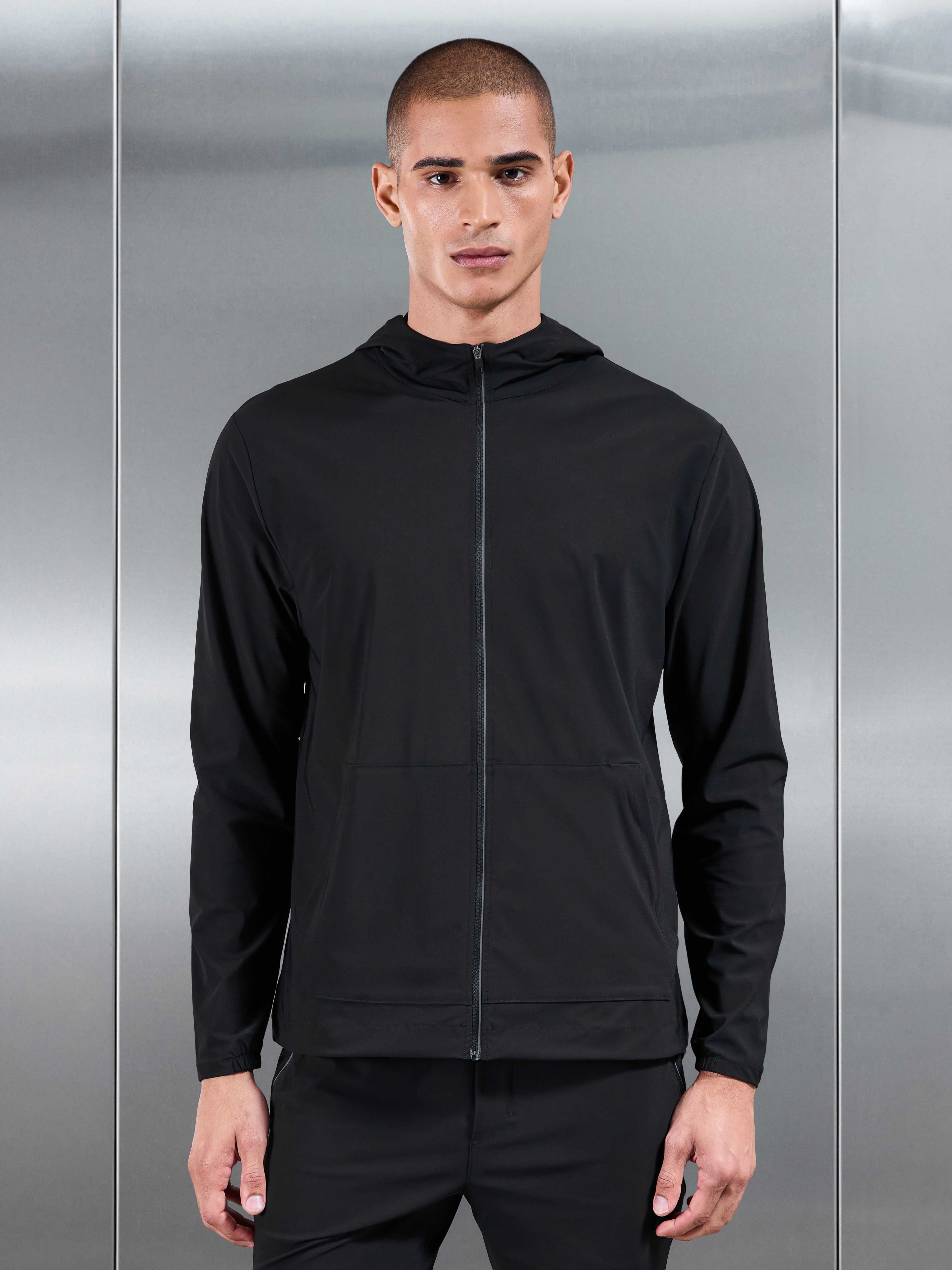 Pace Windbreaker in Black