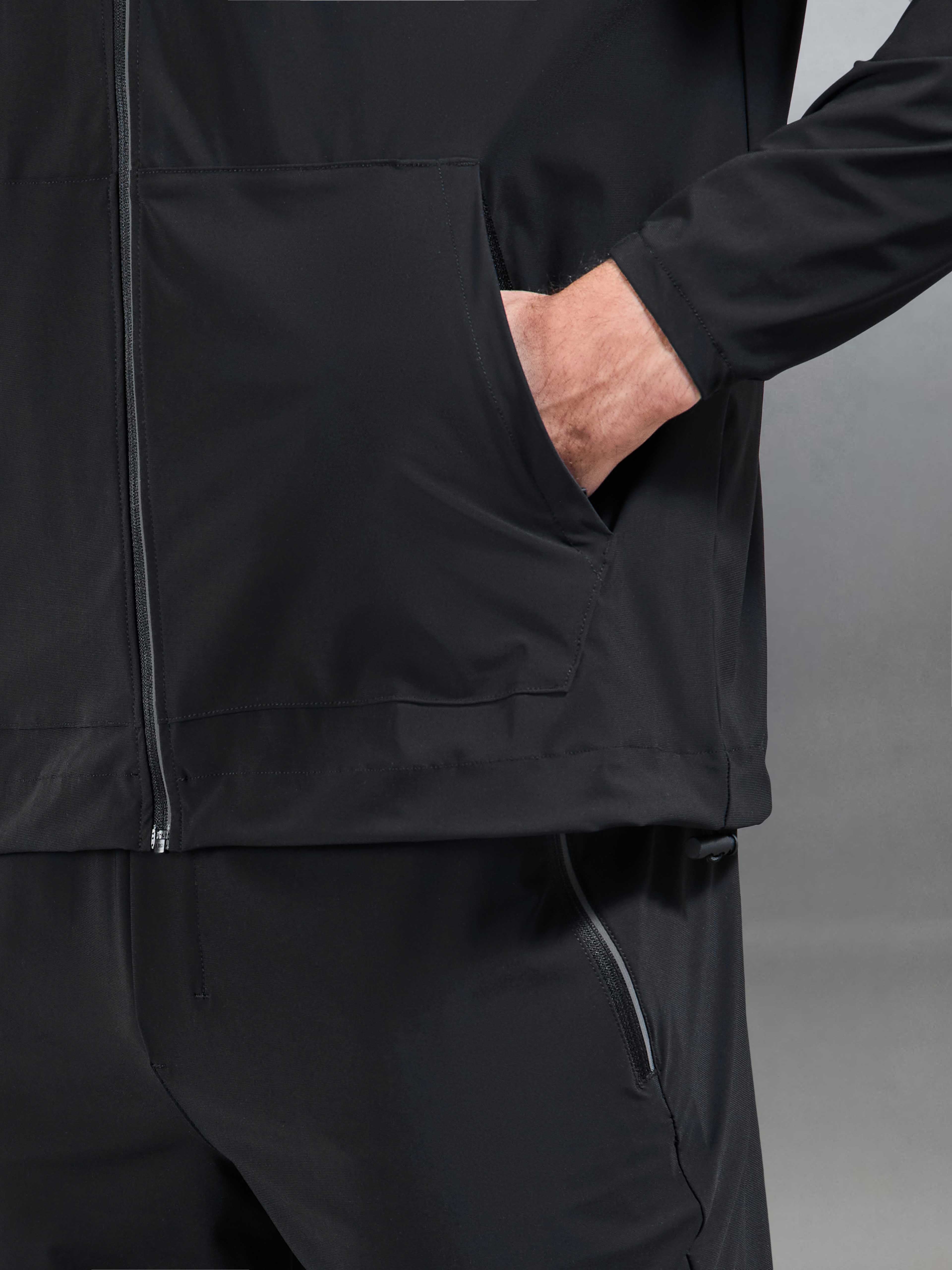 Pace Windbreaker in Black