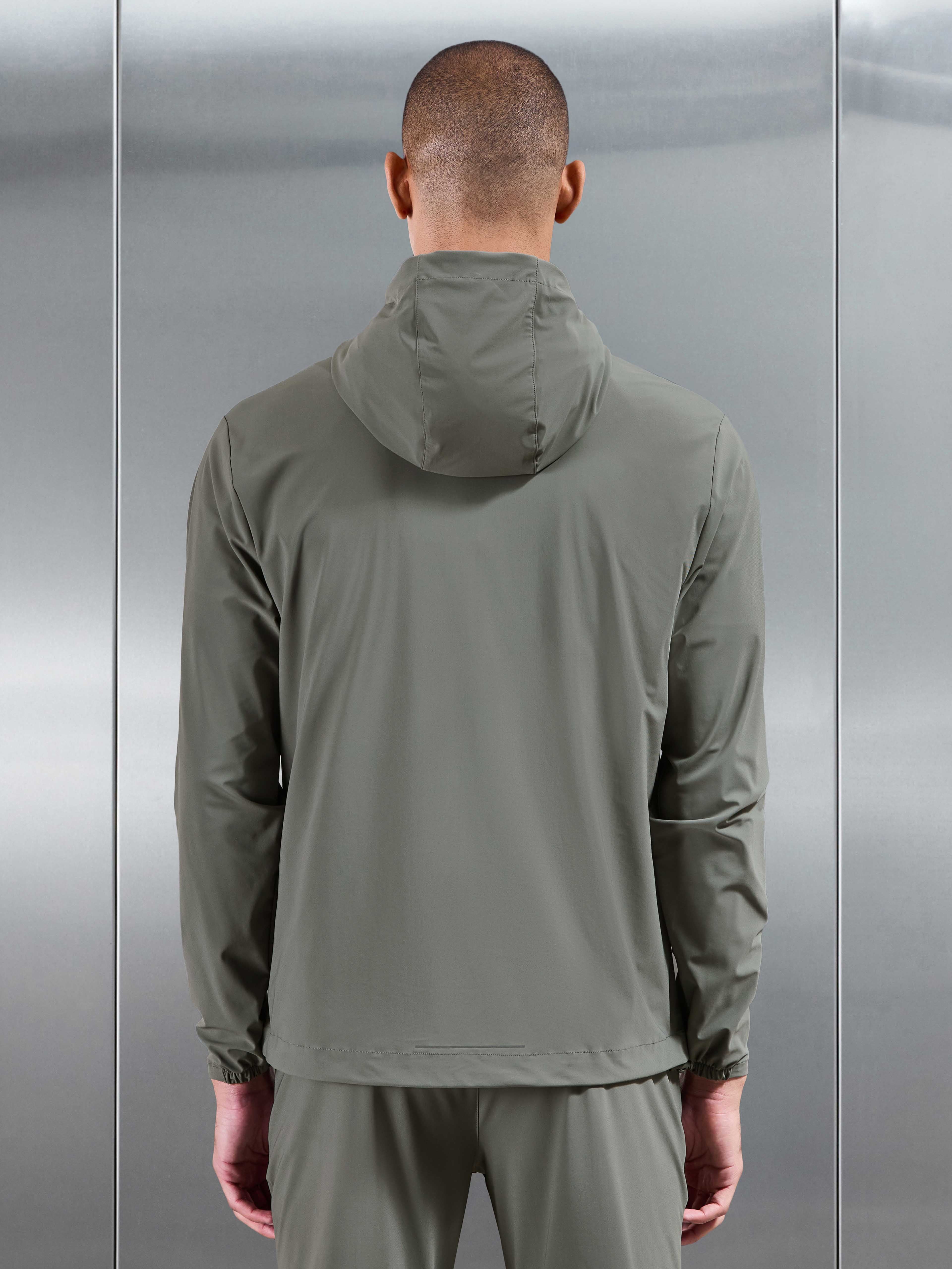 Pace Windbreaker in Dark Olive