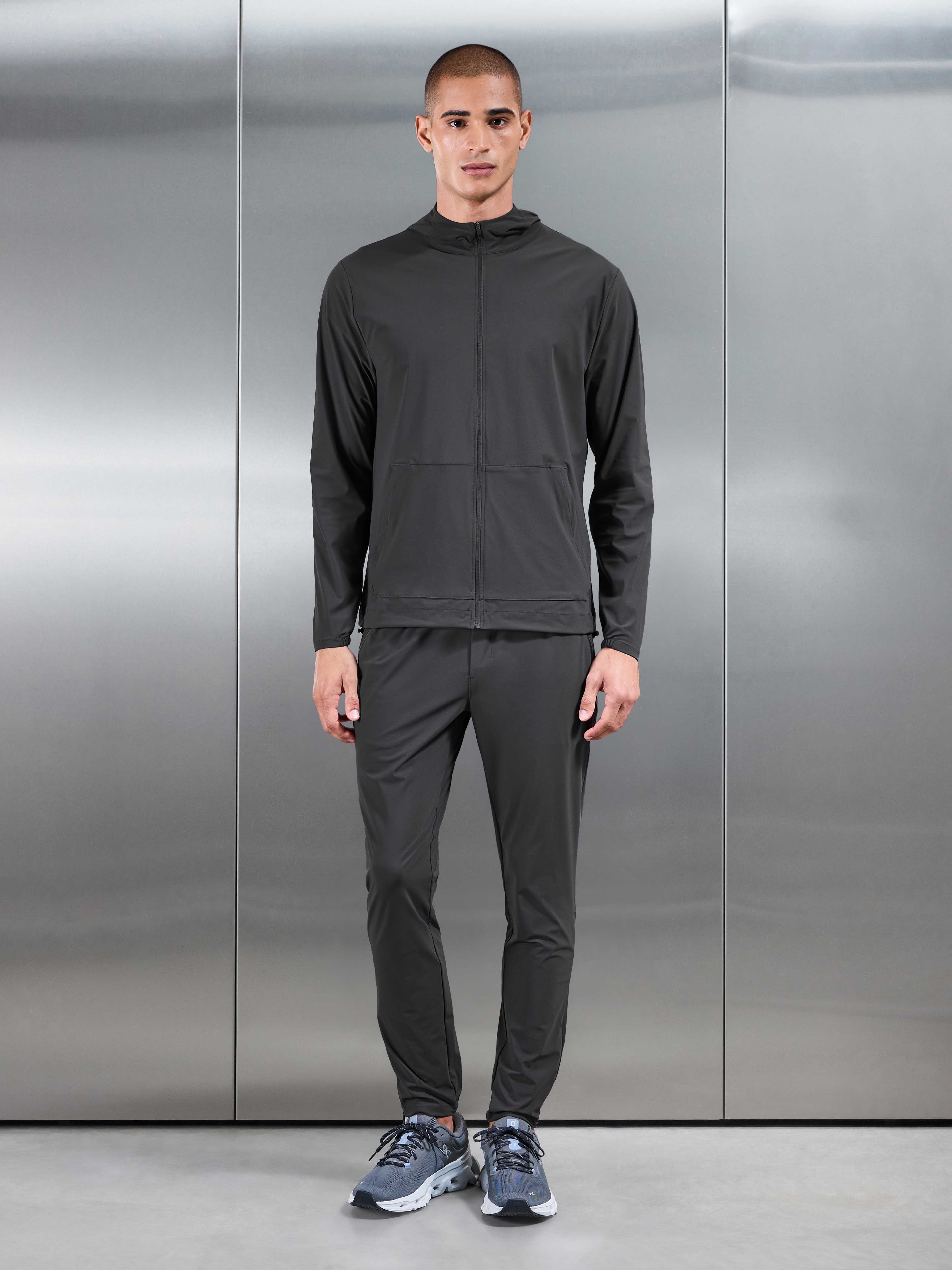 Pace Windbreaker in Grey
