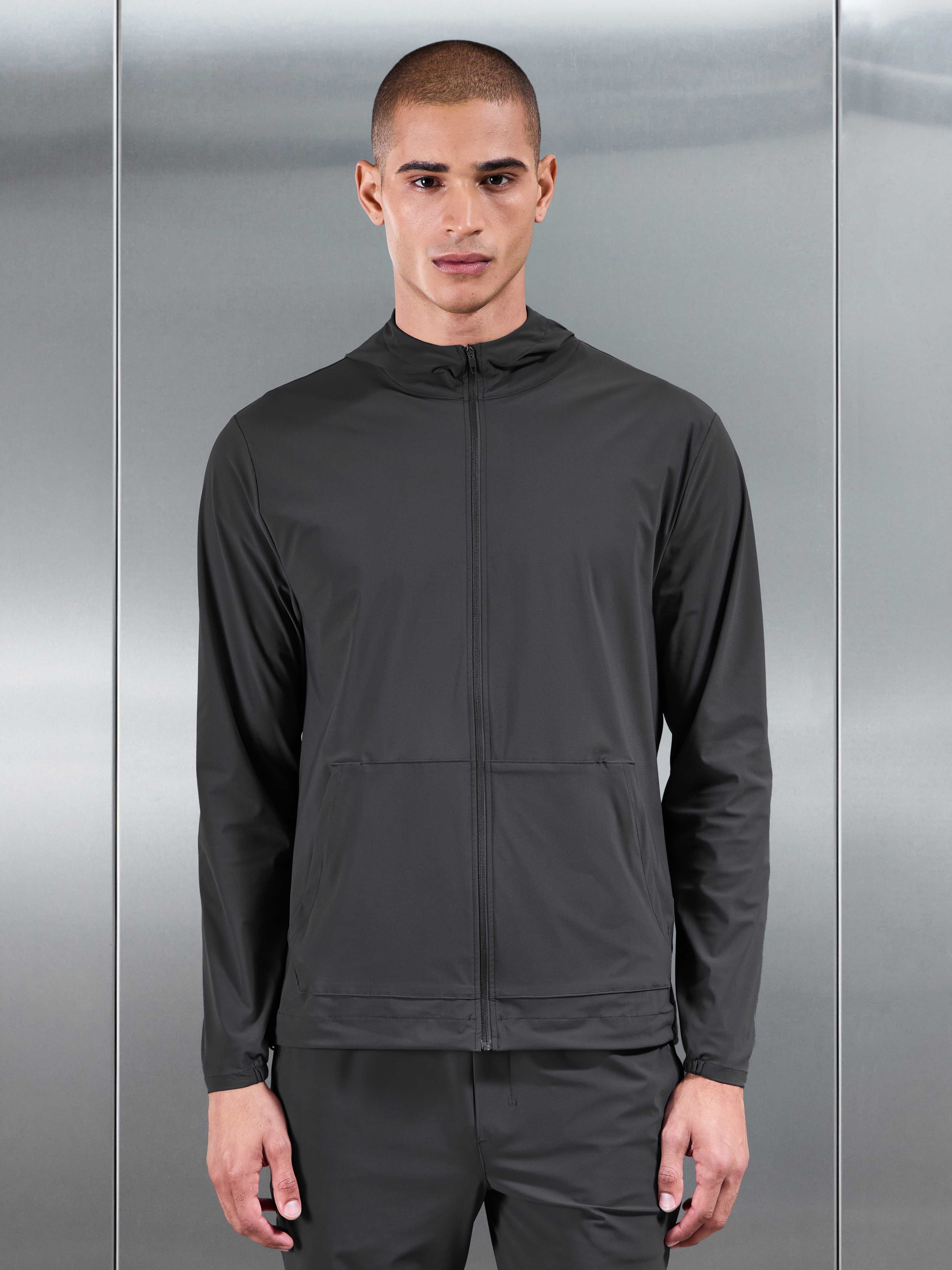 Pace Windbreaker in Grey