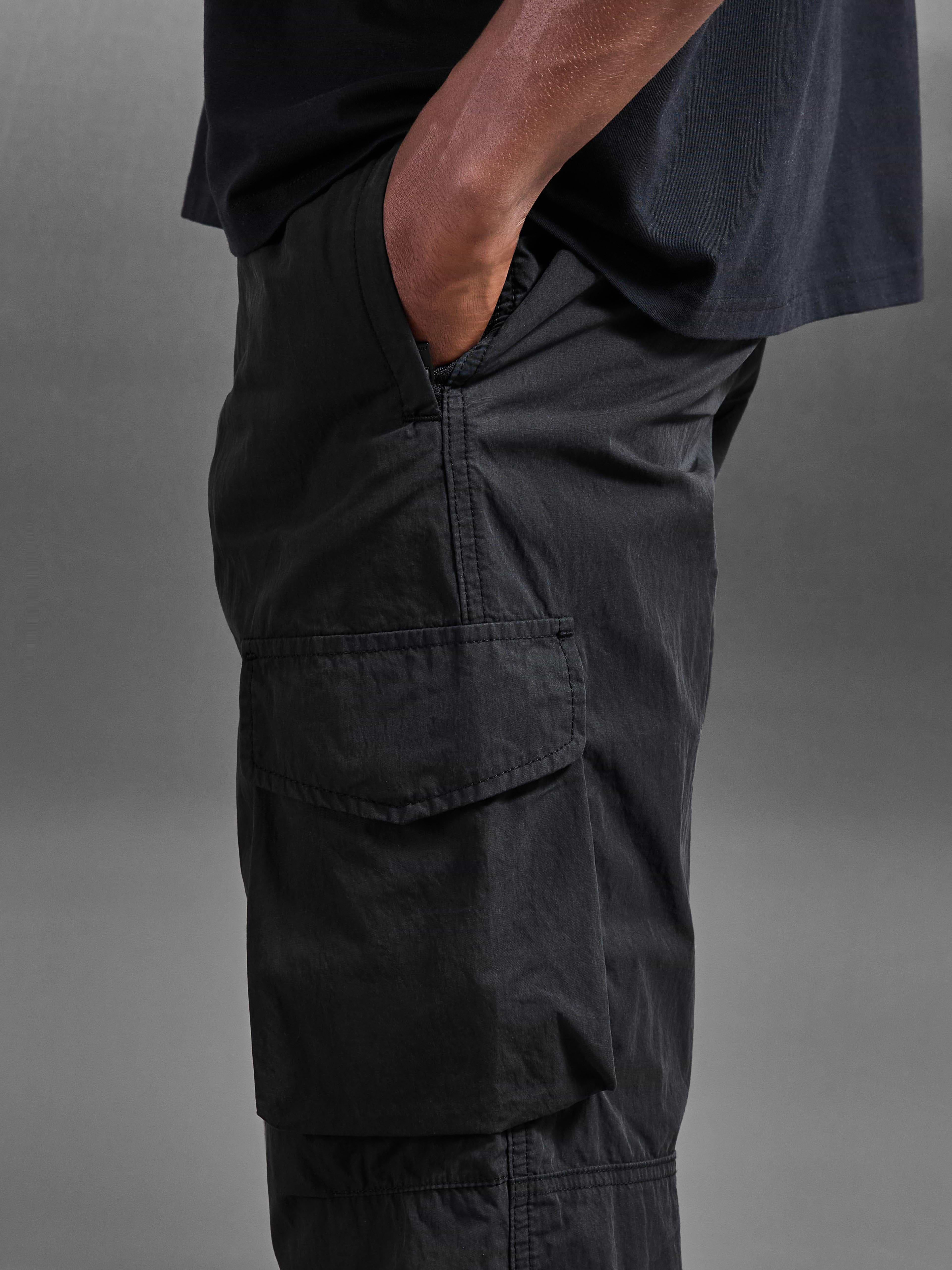 Parachute Cargo Pant in Black