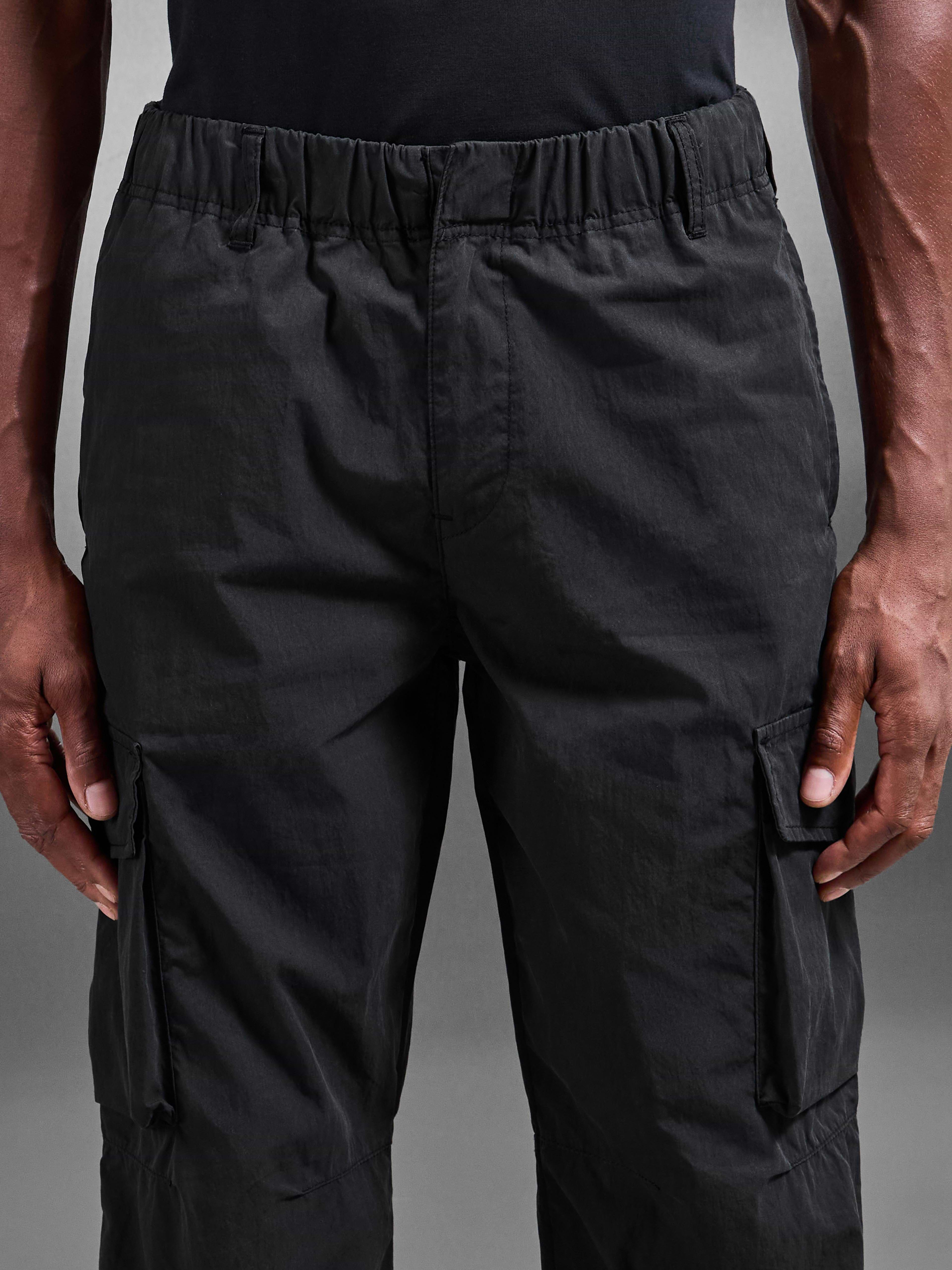 Parachute Cargo Pant in Black