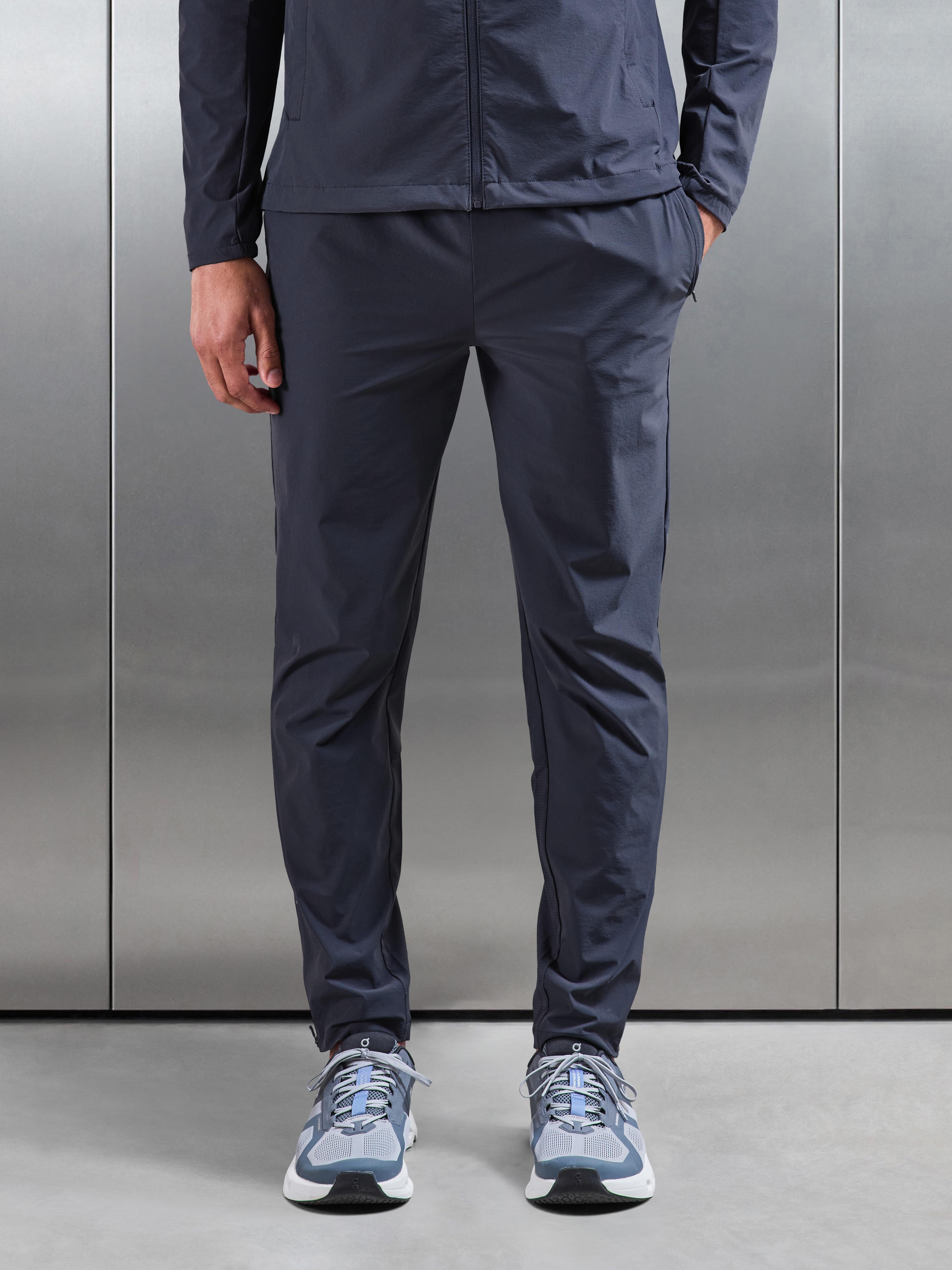Performance Trackpant in Slate Blue