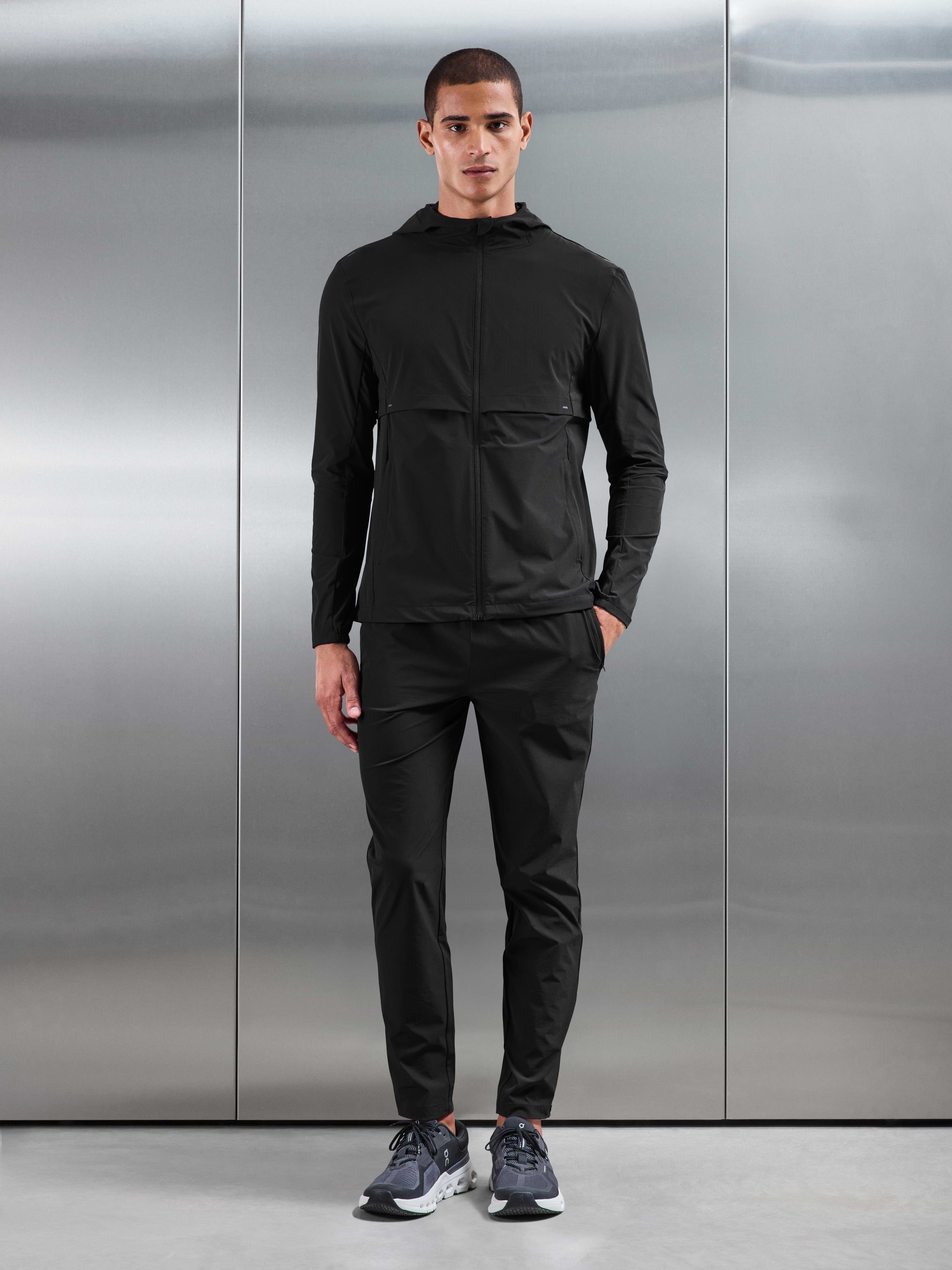 Performance Windbreaker in Black