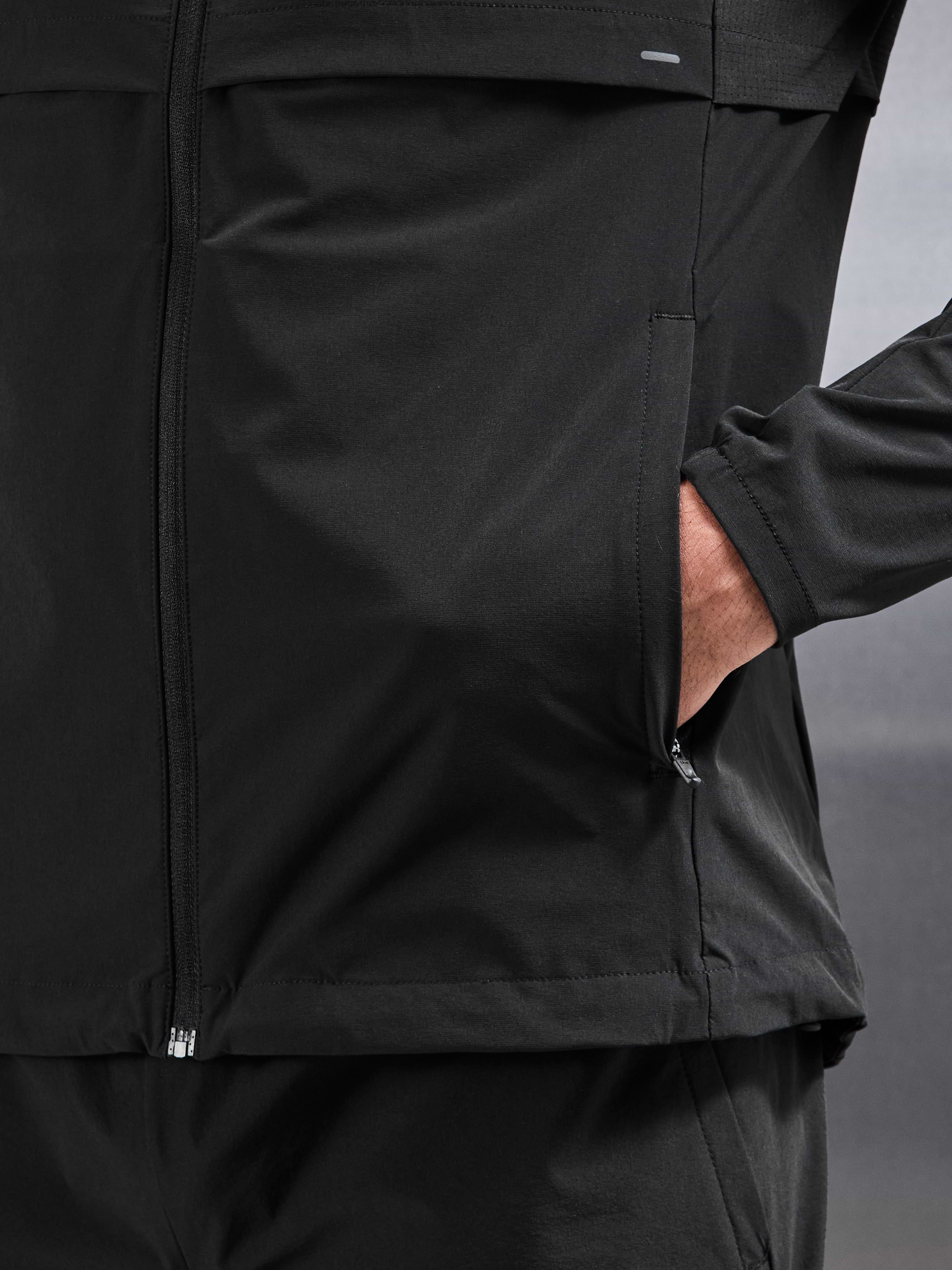 Performance Windbreaker in Black