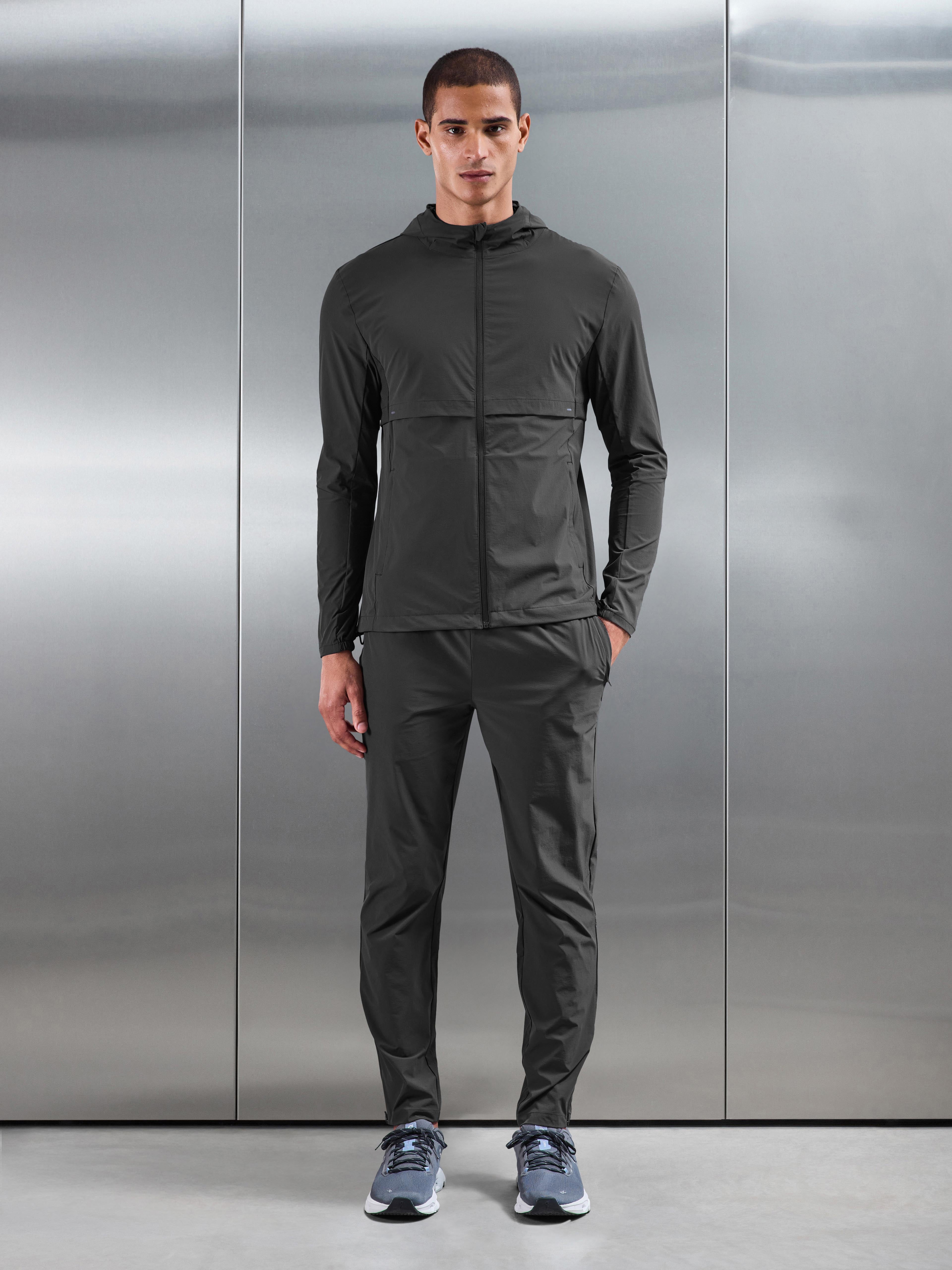 Performance Windbreaker in Grey