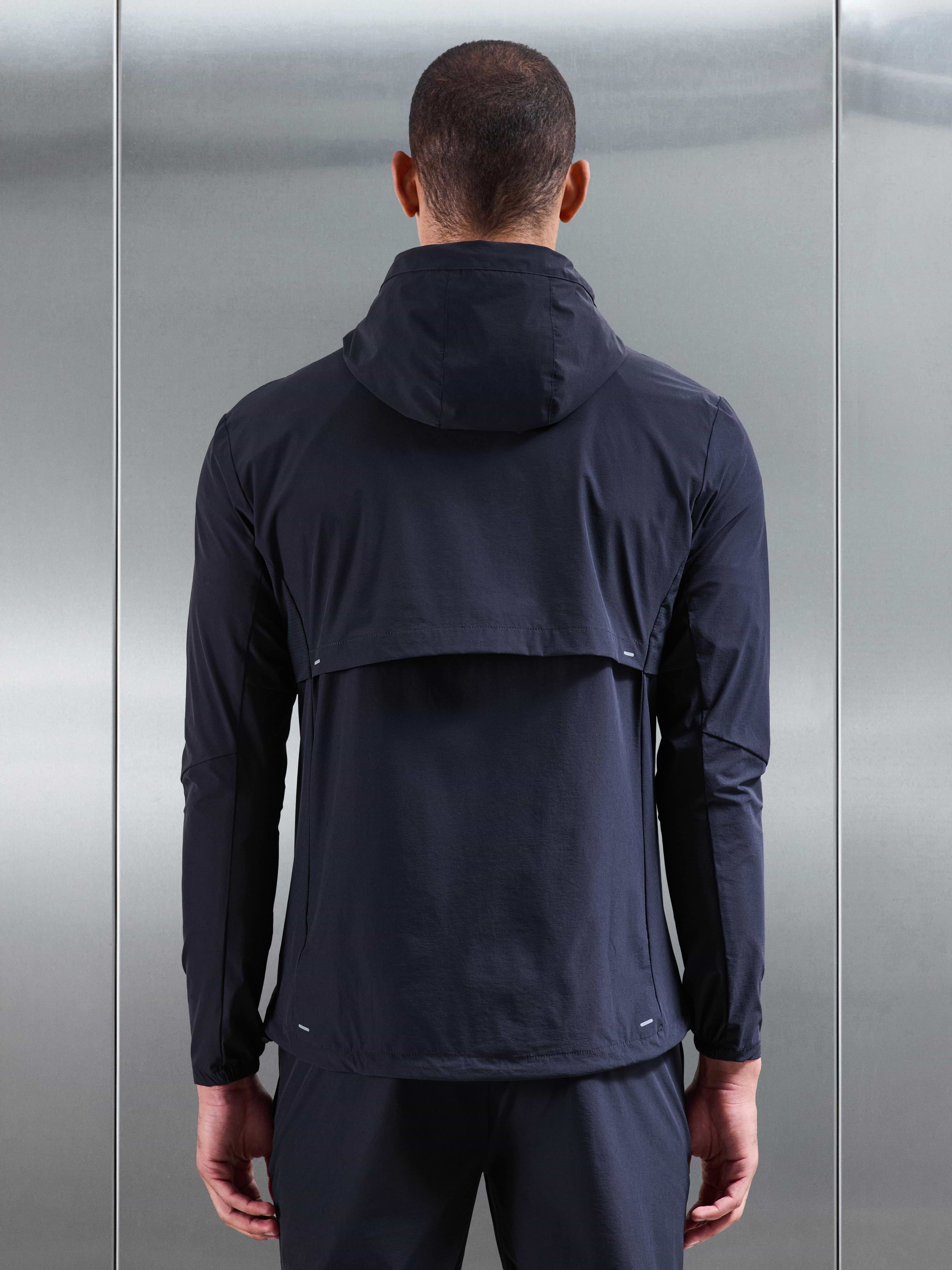Performance Windbreaker in Navy