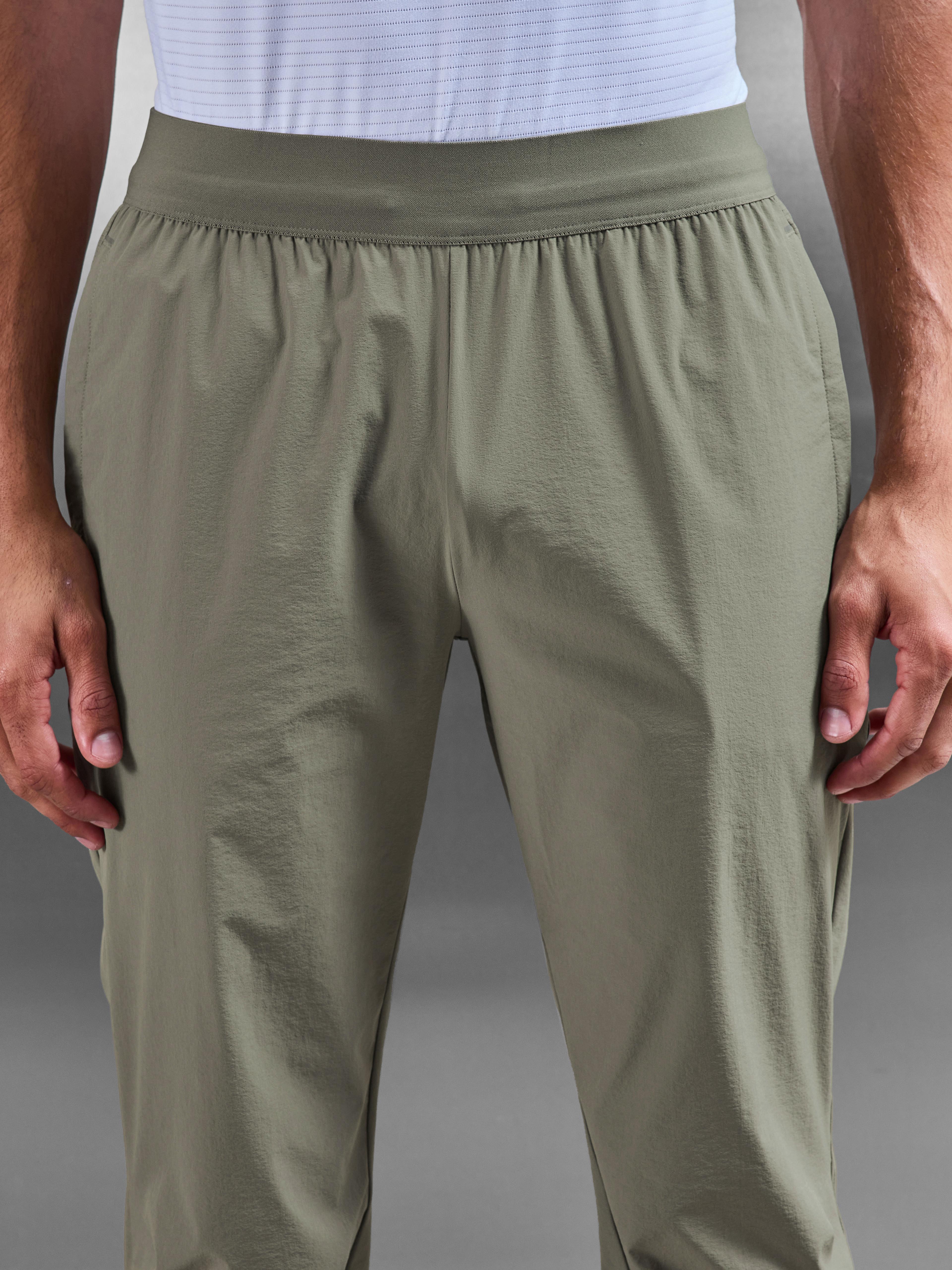 Performance Trackpant in Sage
