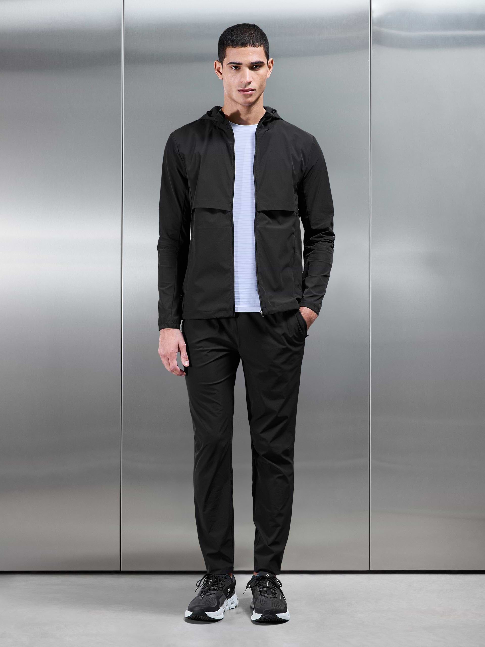 Performance Trackpant in Black