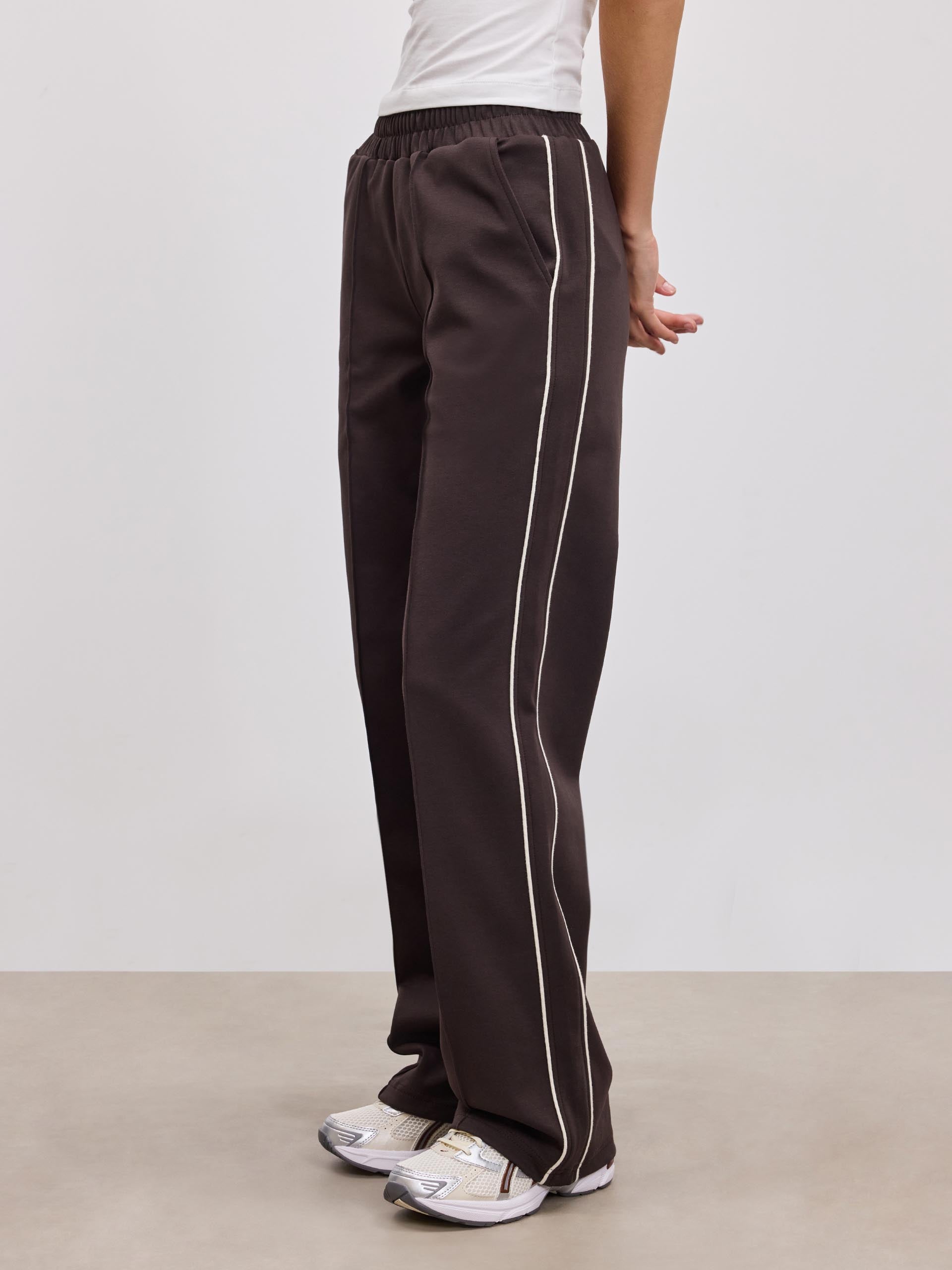Womens Piping Track Pant in Brown