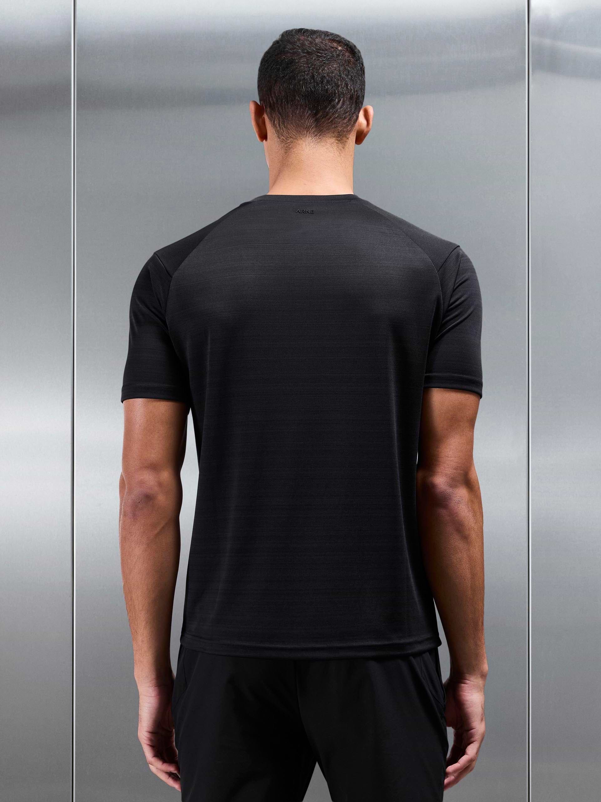 React T-Shirt in Black