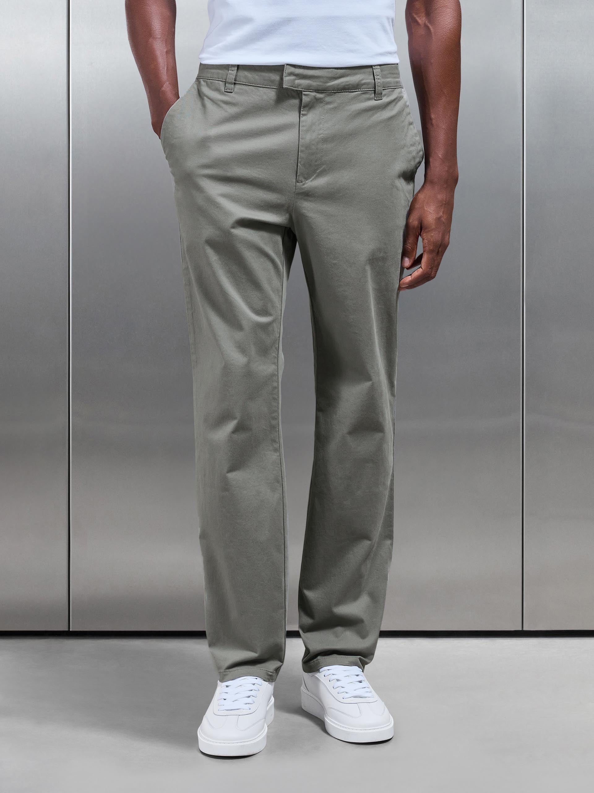 Regular Fit Chino Trouser in Olive