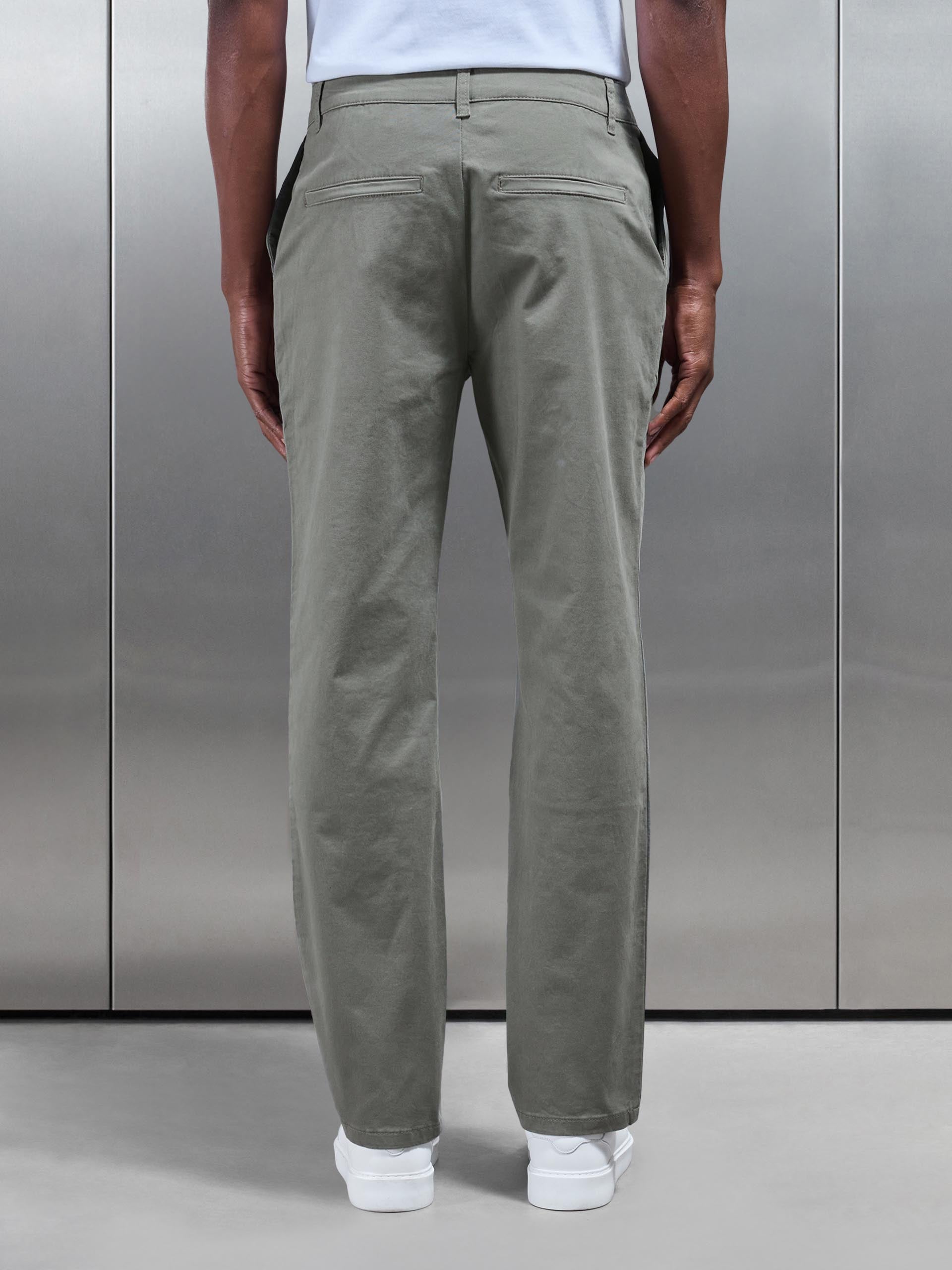 Regular Fit Chino Trouser in Olive