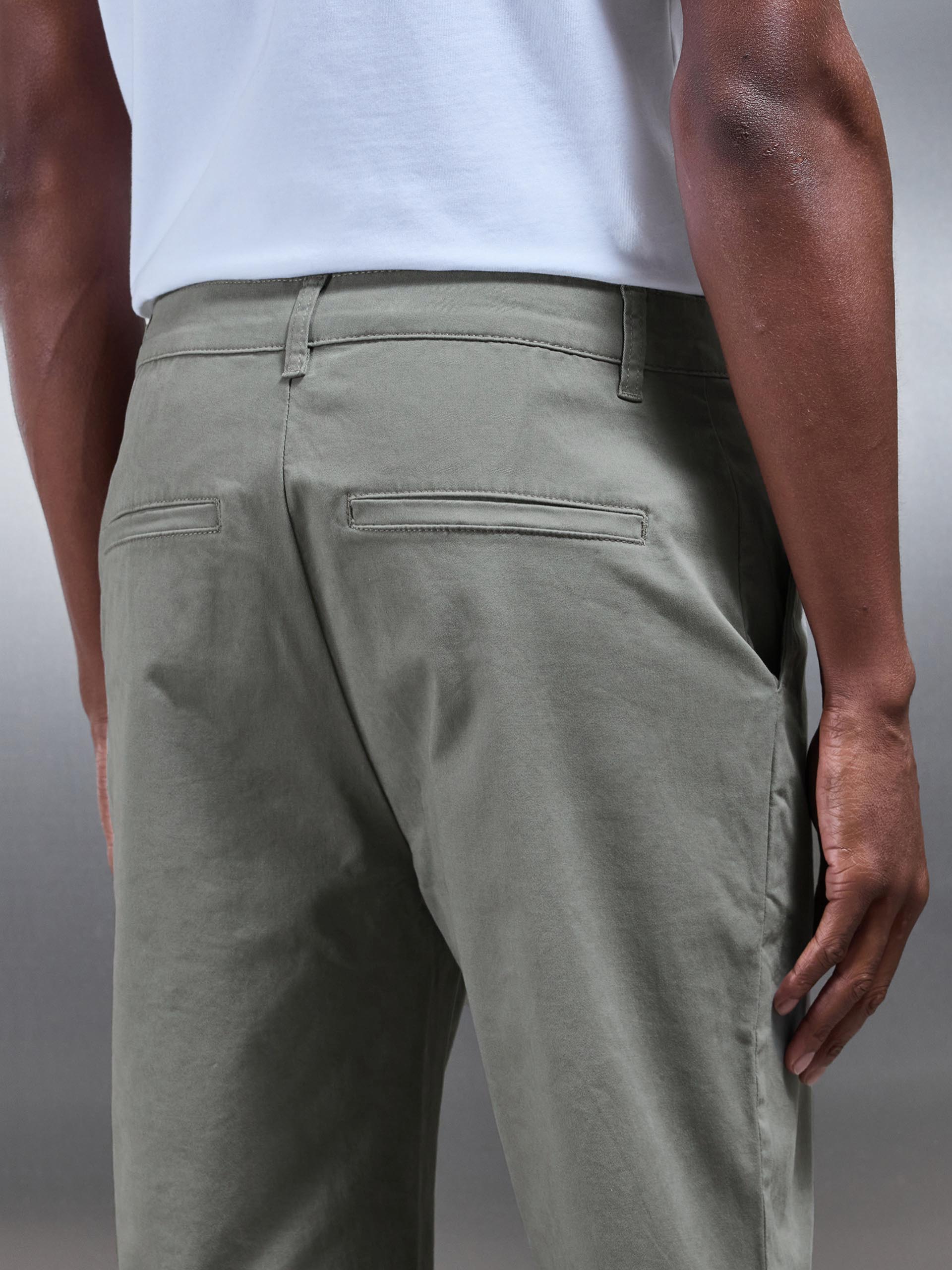 Regular Fit Chino Trouser in Olive