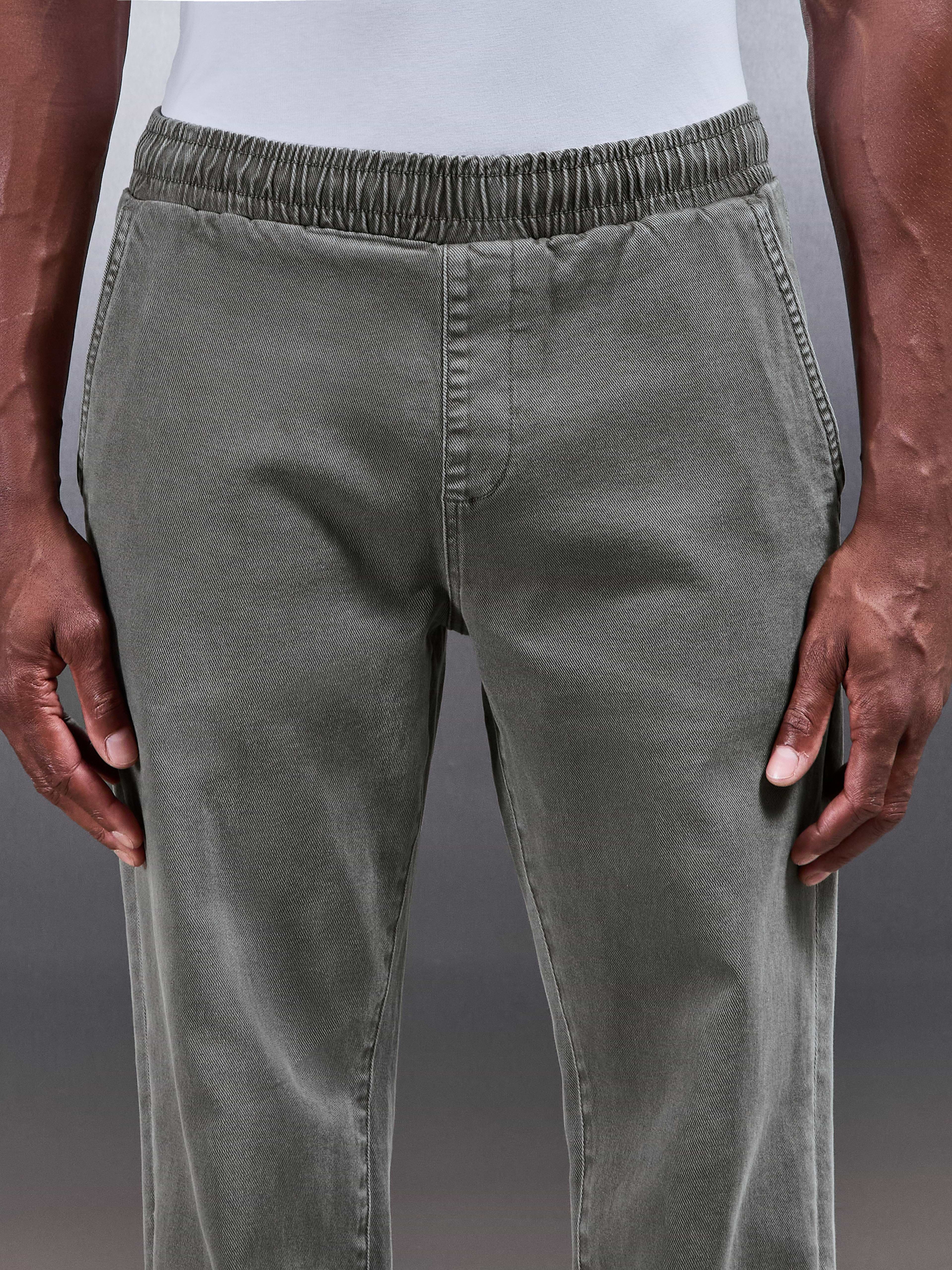 Relaxed Cotton Twill Trouser in Dark Olive