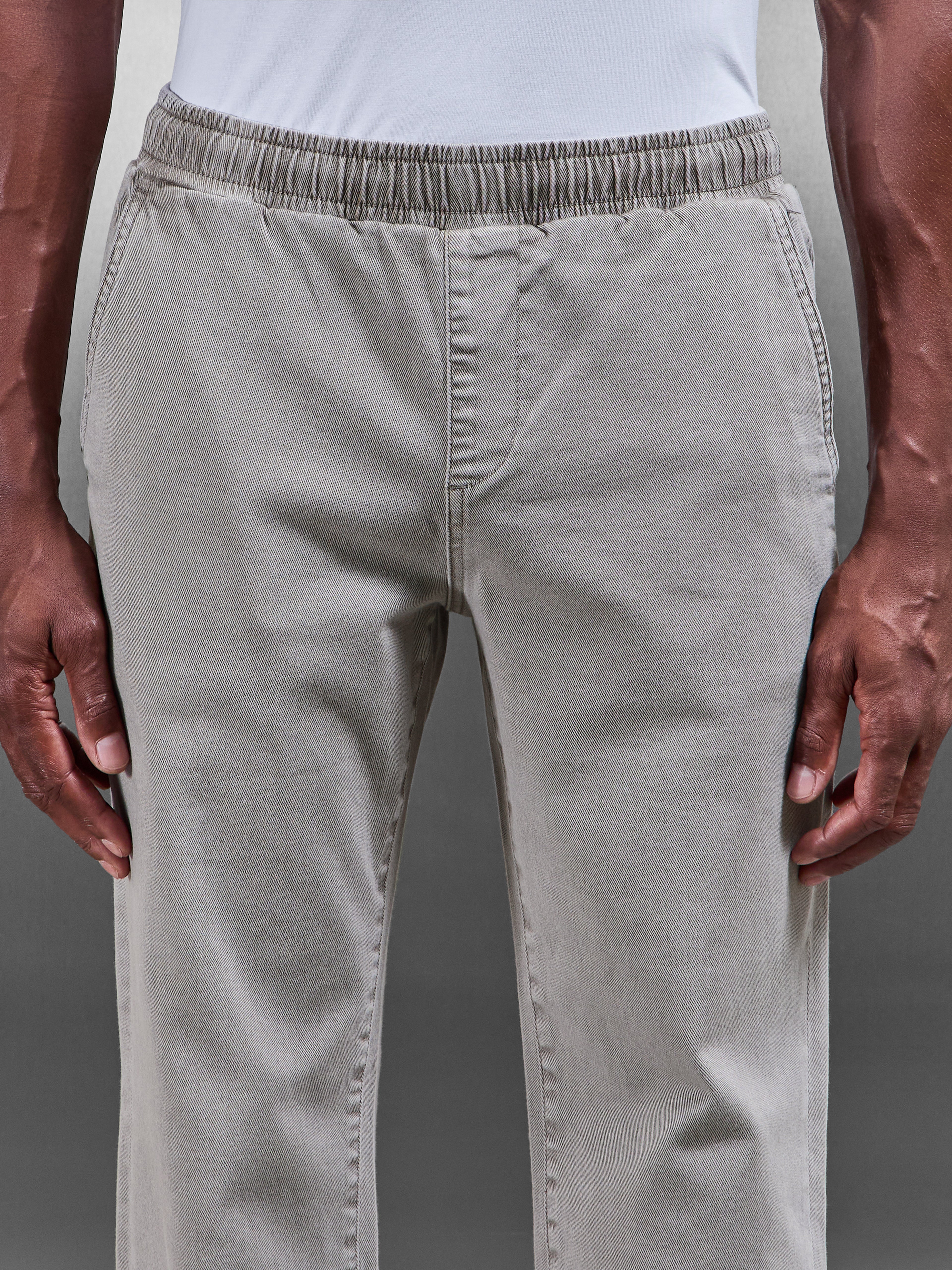 Relaxed Cotton Twill Trouser in Stone