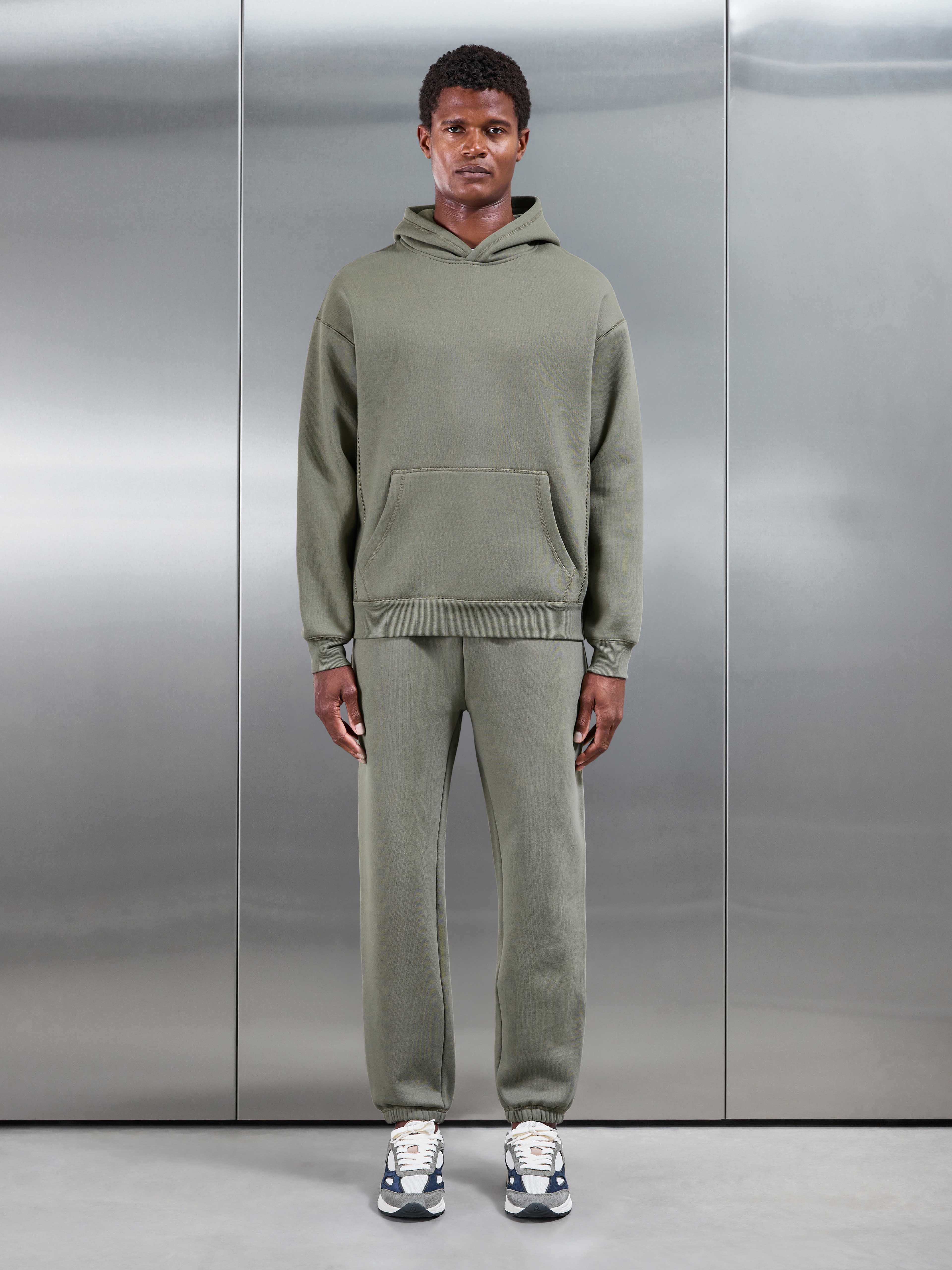 Relaxed Fit Jogger in Olive