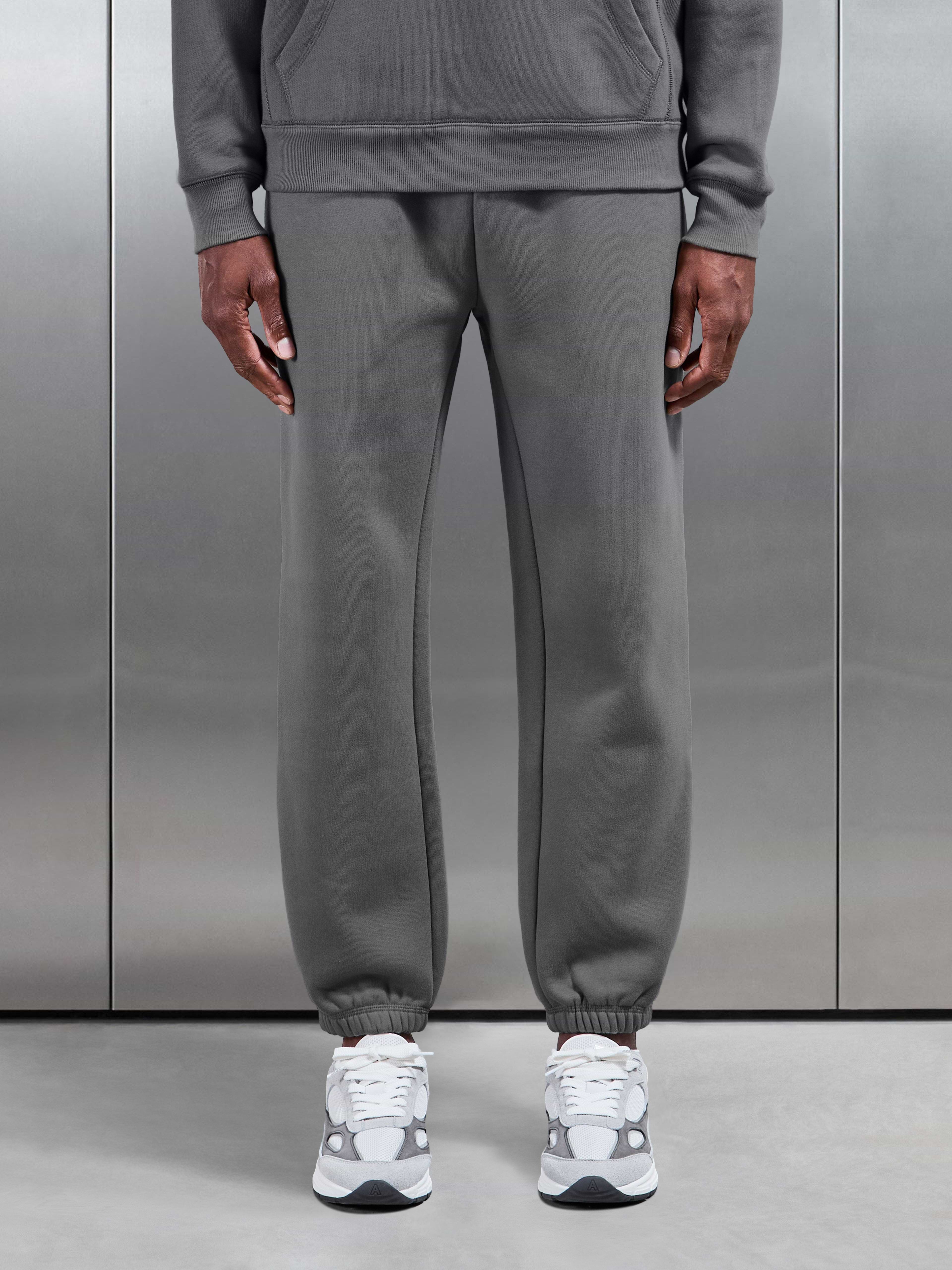 Relaxed Fit Jogger in Grey