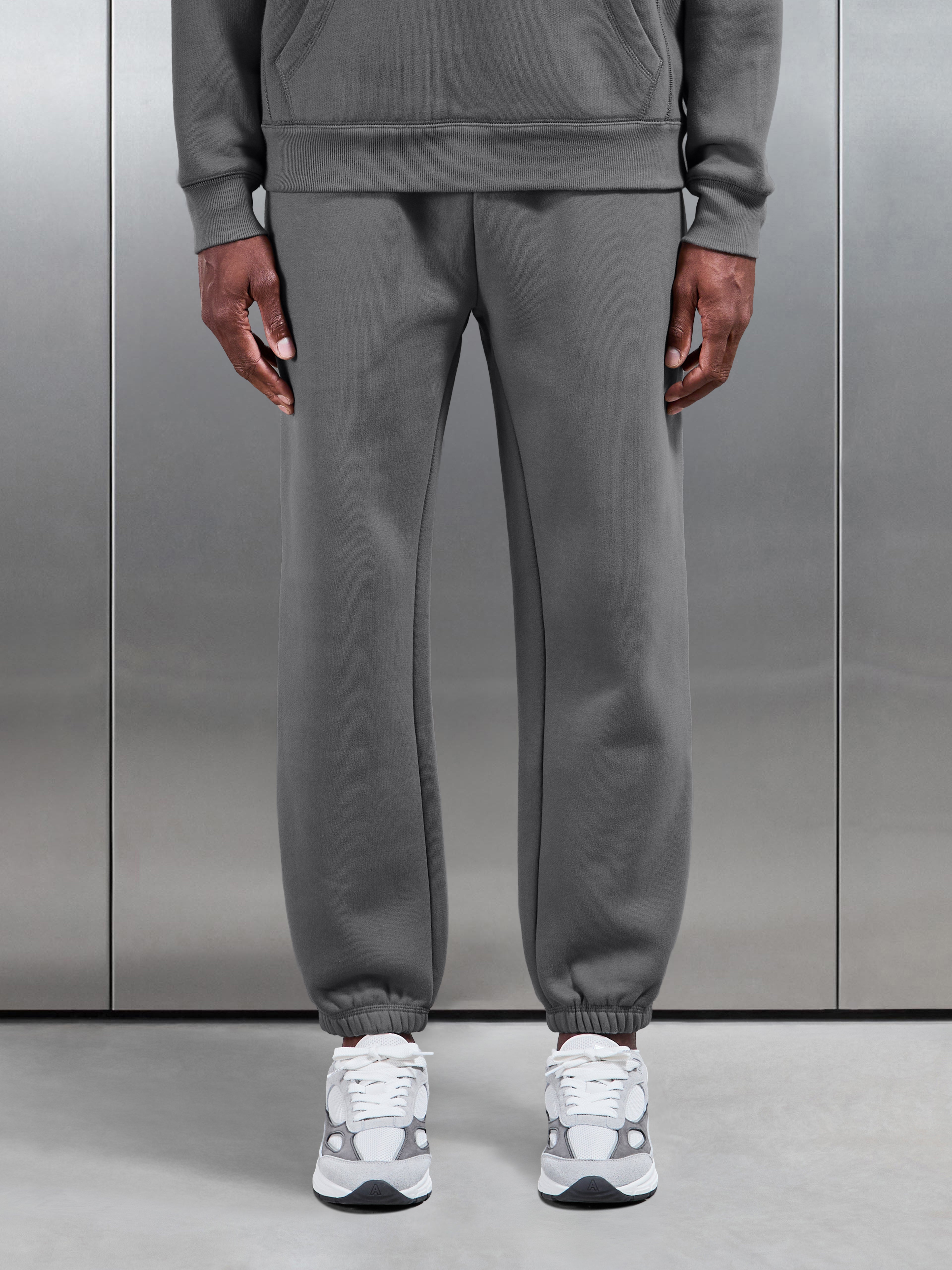 Relaxed Fit Jogger in Grey