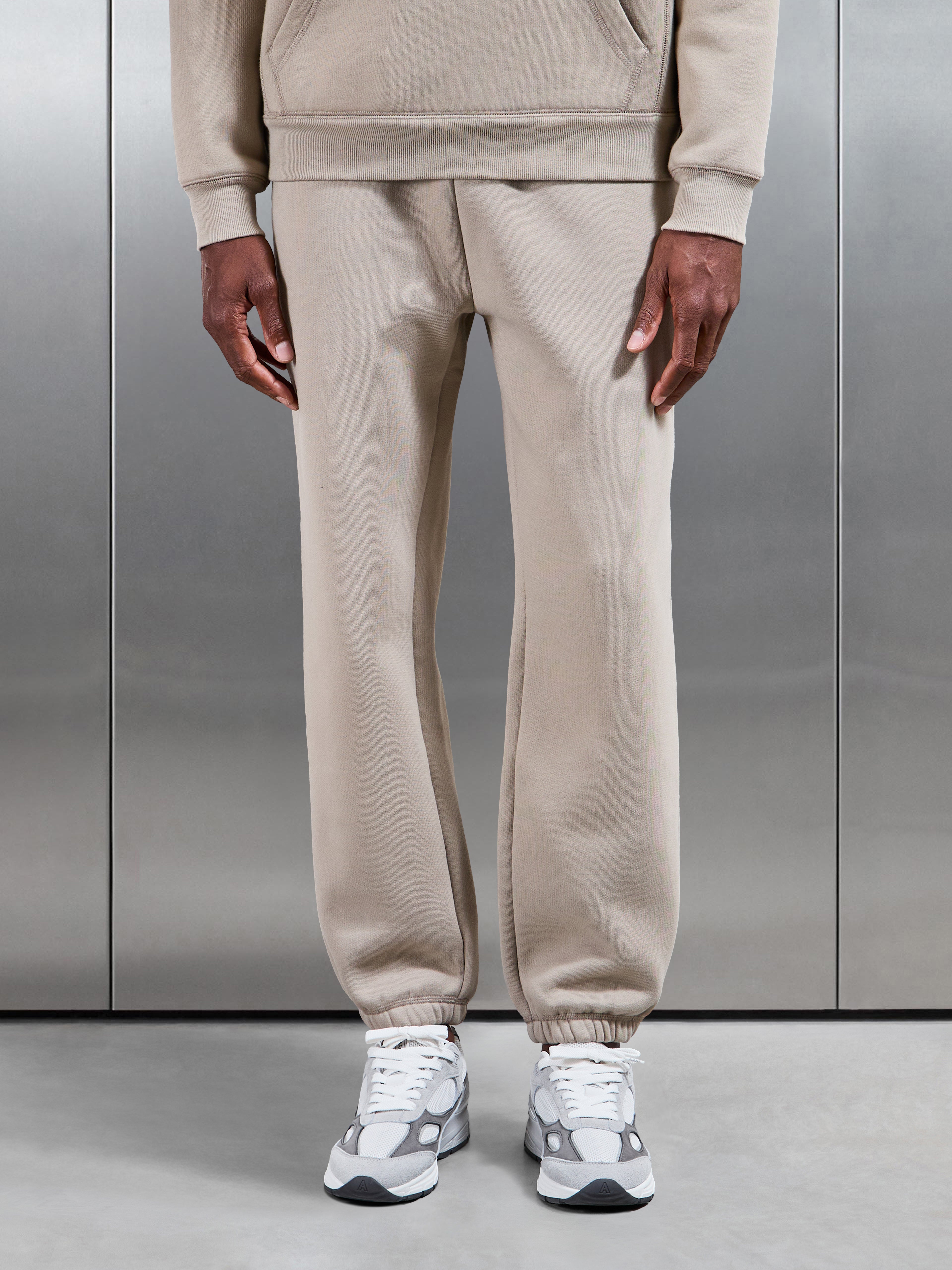 Relaxed Fit Jogger in Stone