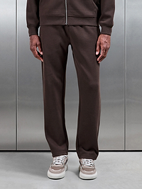 Relaxed Fit Knitted Jogger in Brown