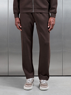 Relaxed Fit Knitted Jogger in Brown