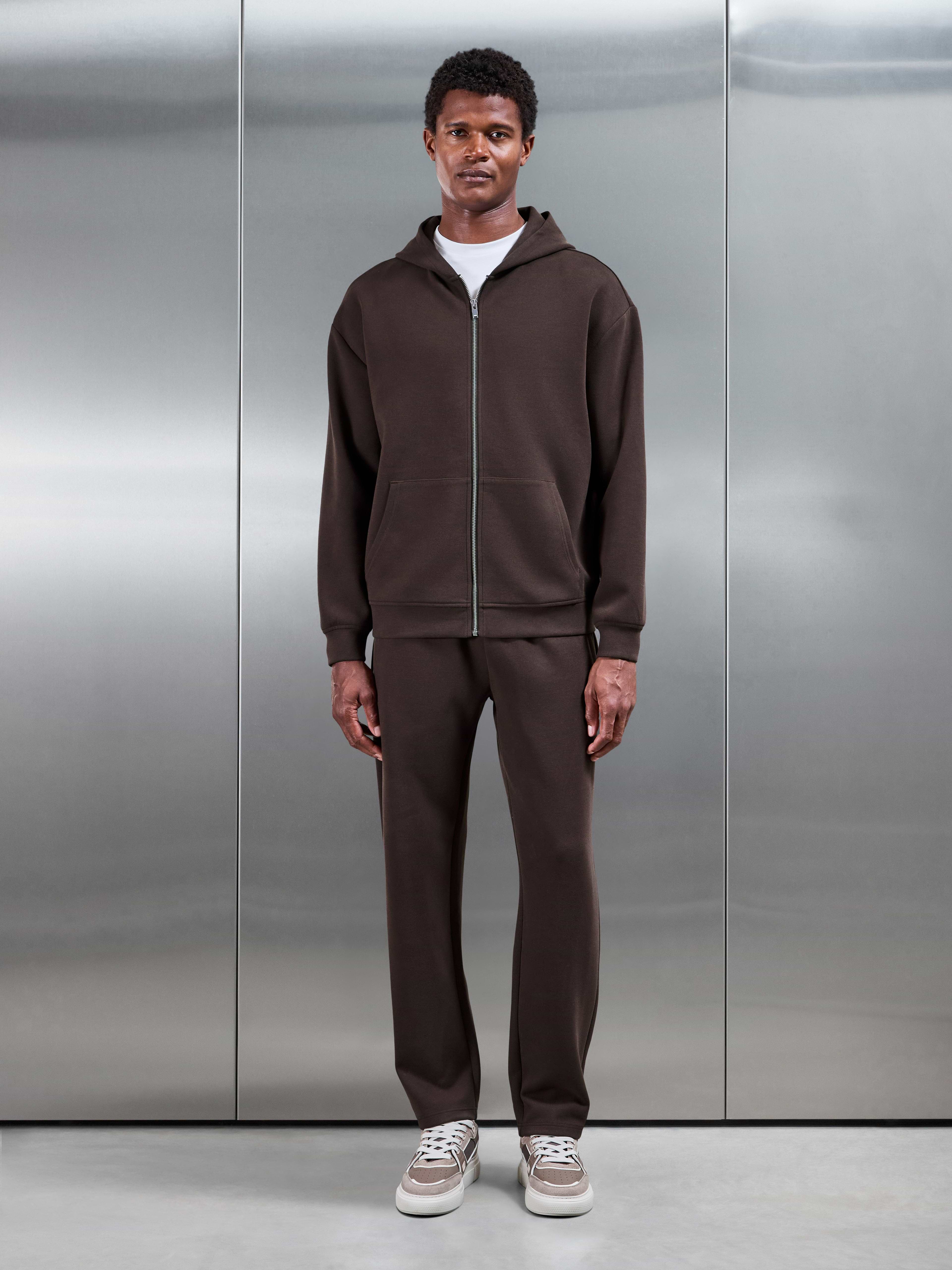 Relaxed Fit Knitted Jogger in Brown