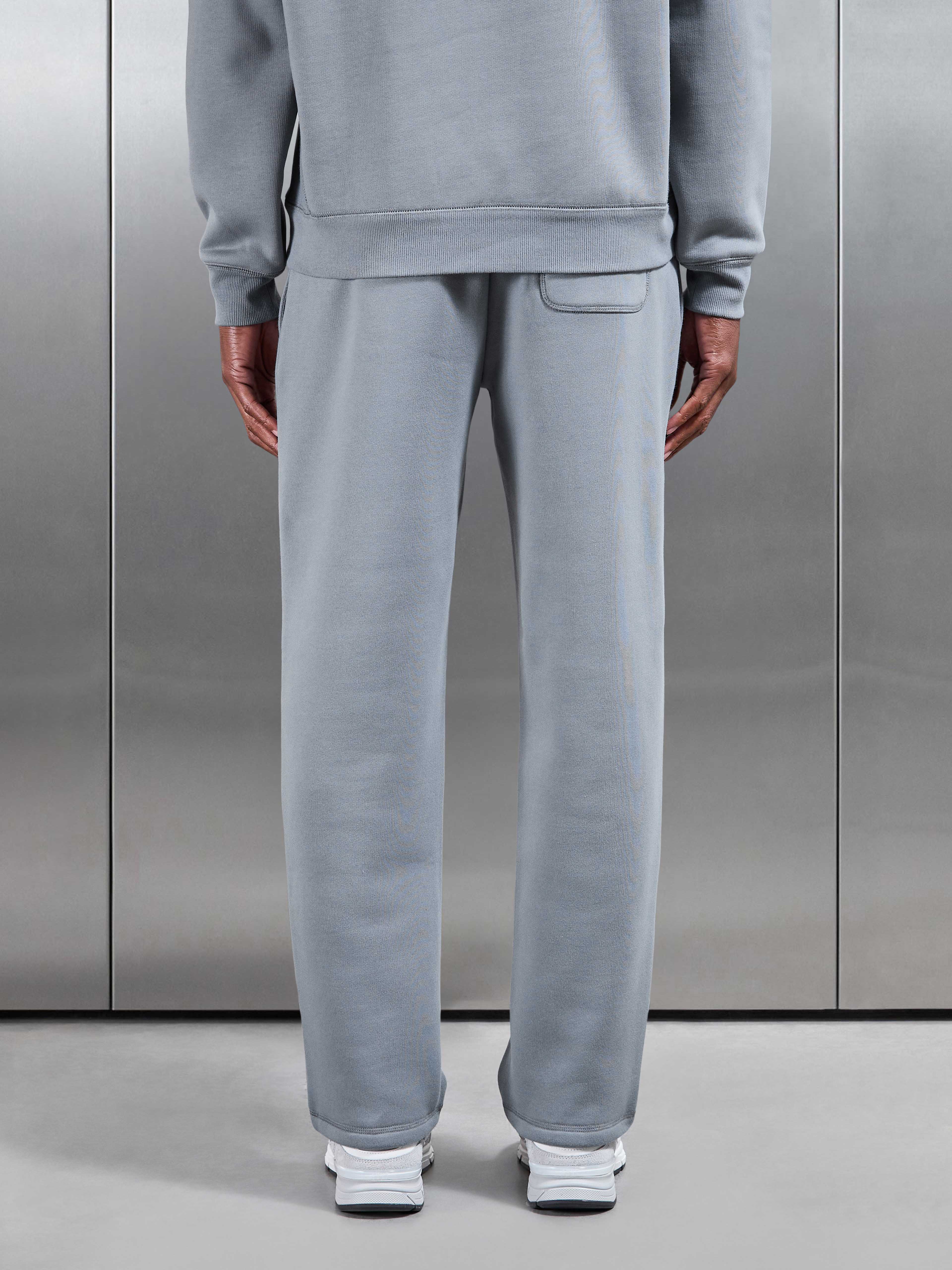 Relaxed Fit Straight Leg Jogger in Coast Blue