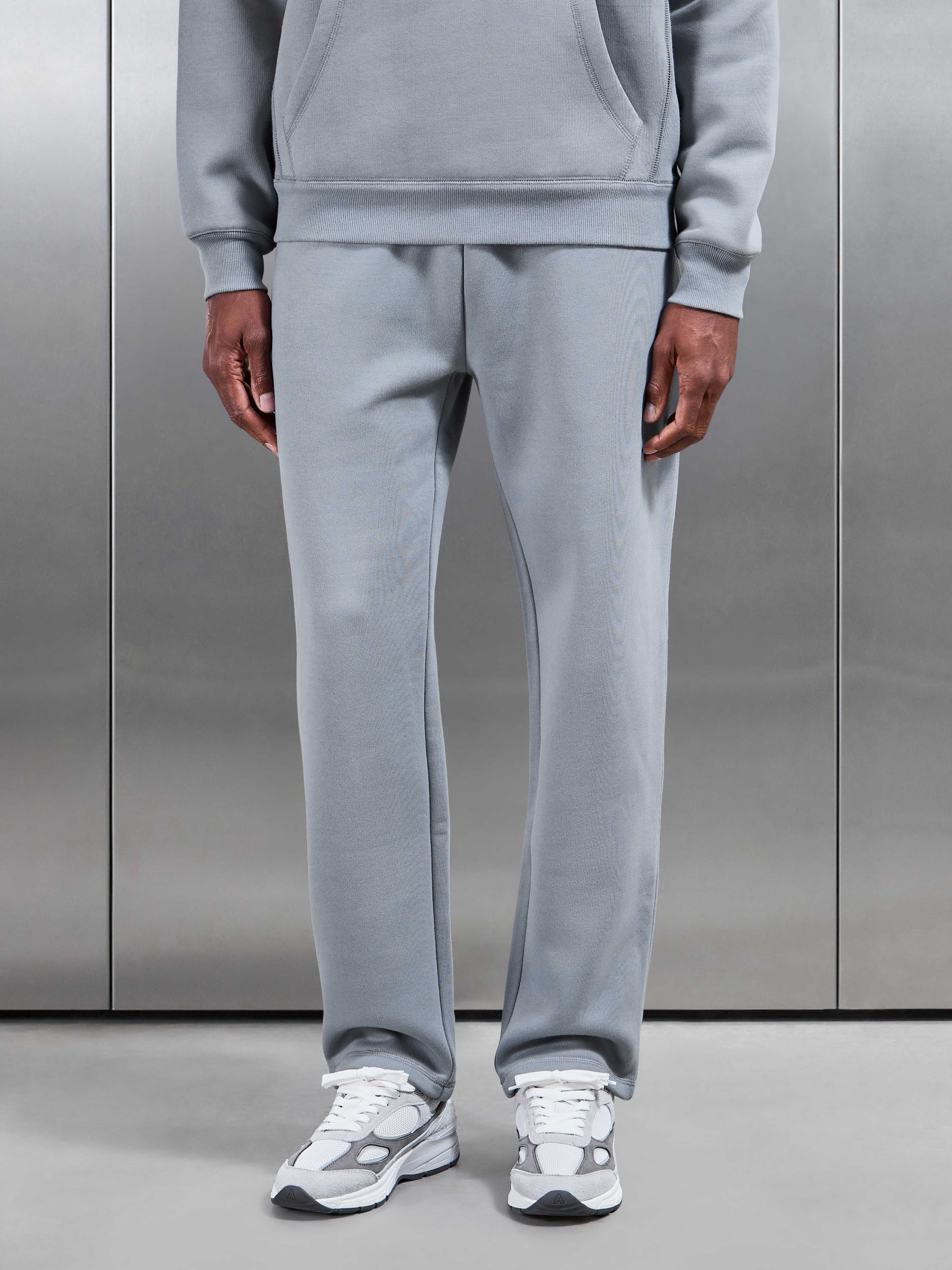 Relaxed Fit Straight Leg Jogger in Coast Blue