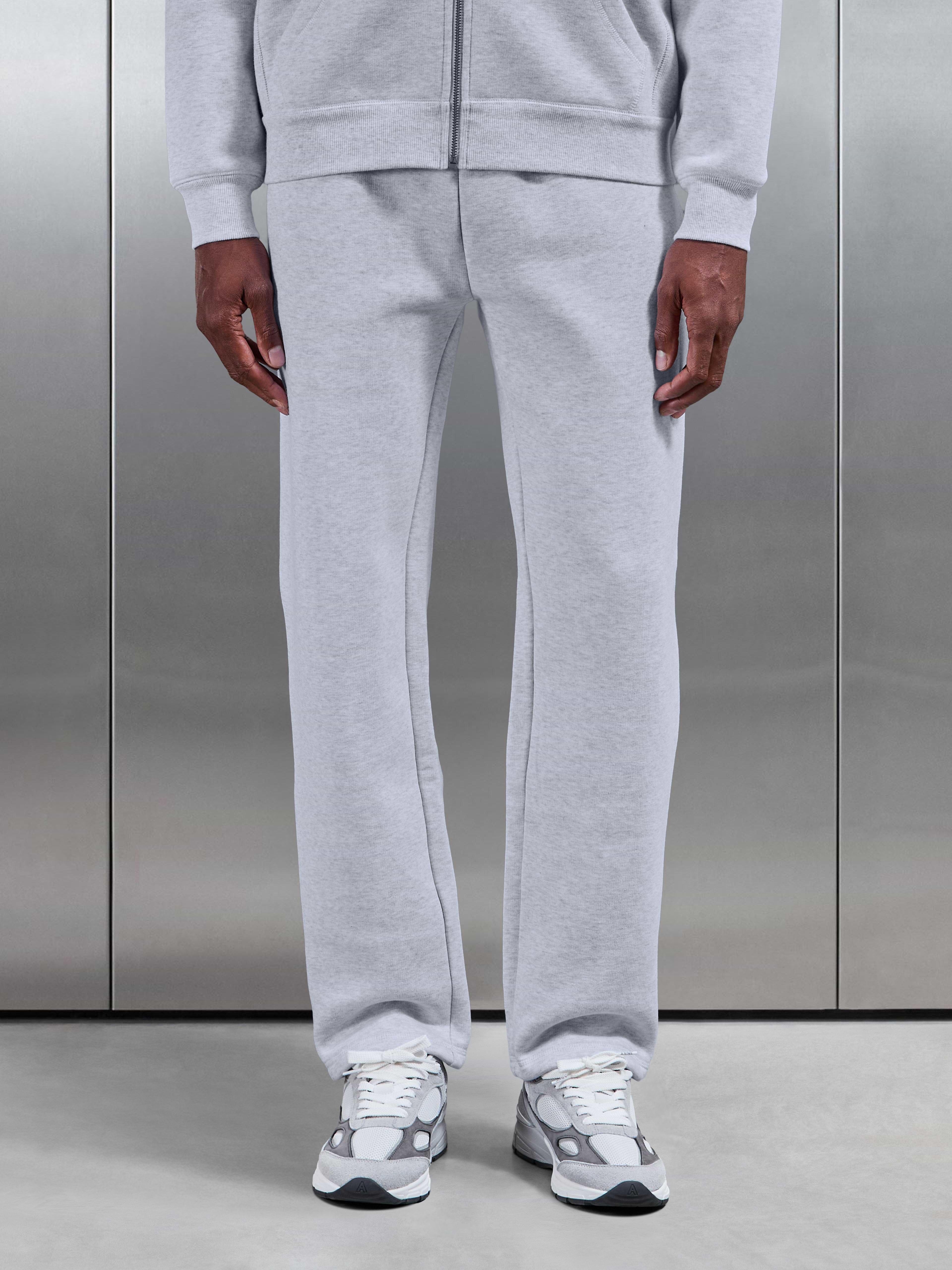 Relaxed Fit Straight Leg Jogger in Marl Grey