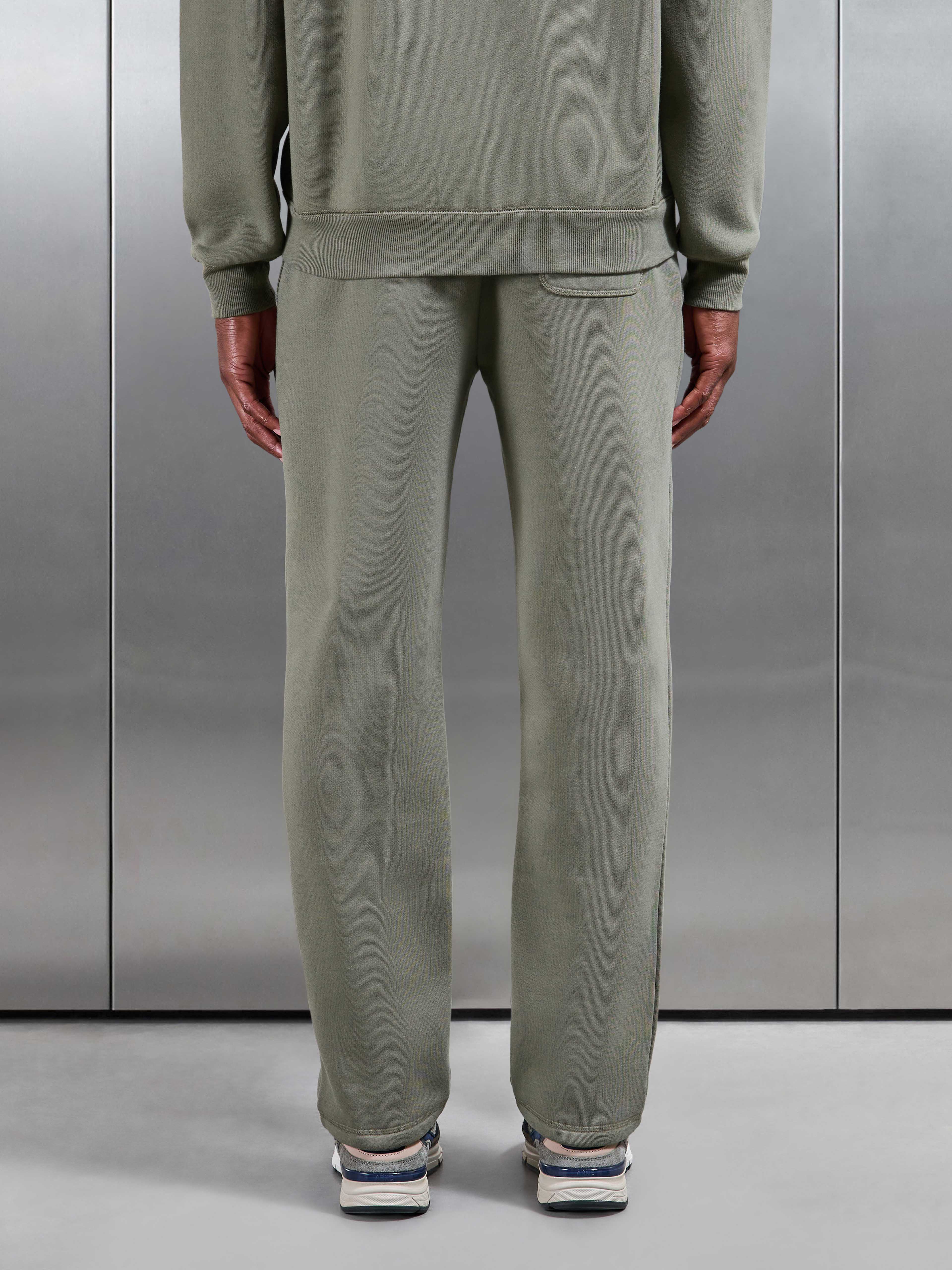 Relaxed Fit Straight Leg Jogger in Olive
