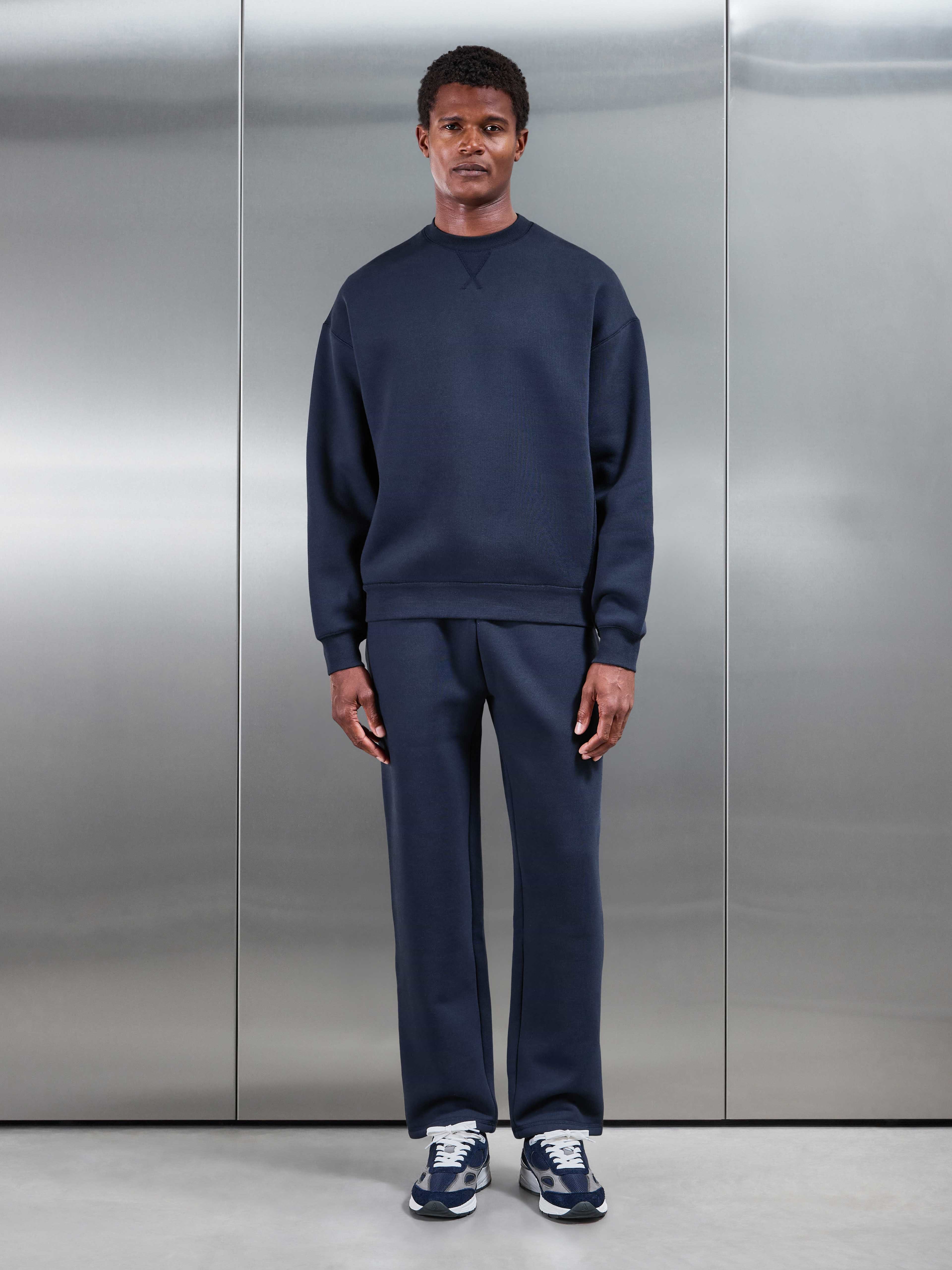 Relaxed Fit Sweatshirt in Navy