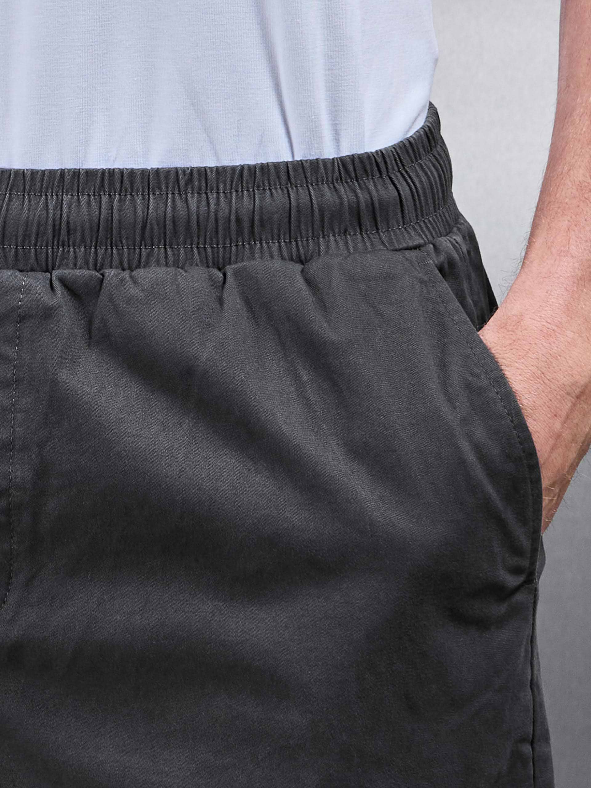 Relaxed Fit Cotton Cargo Pant In Grey