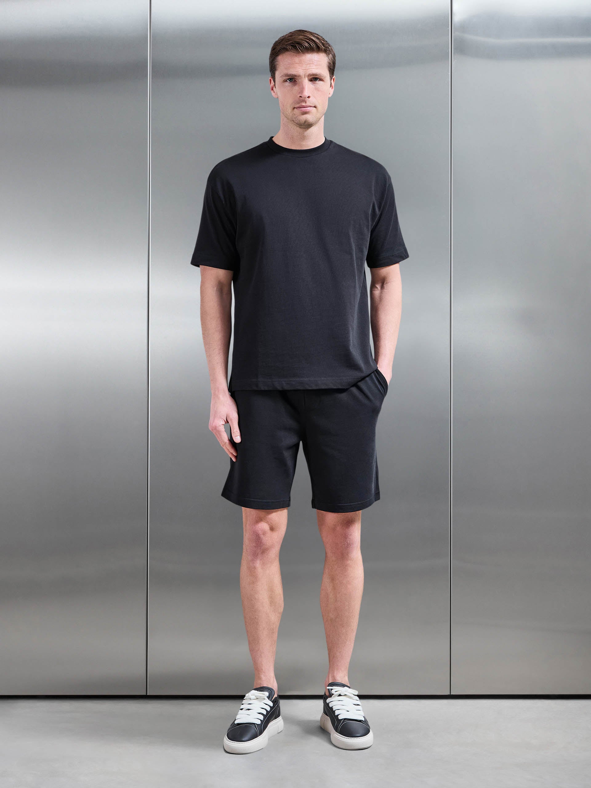 Relaxed Fit Cotton Short in Black