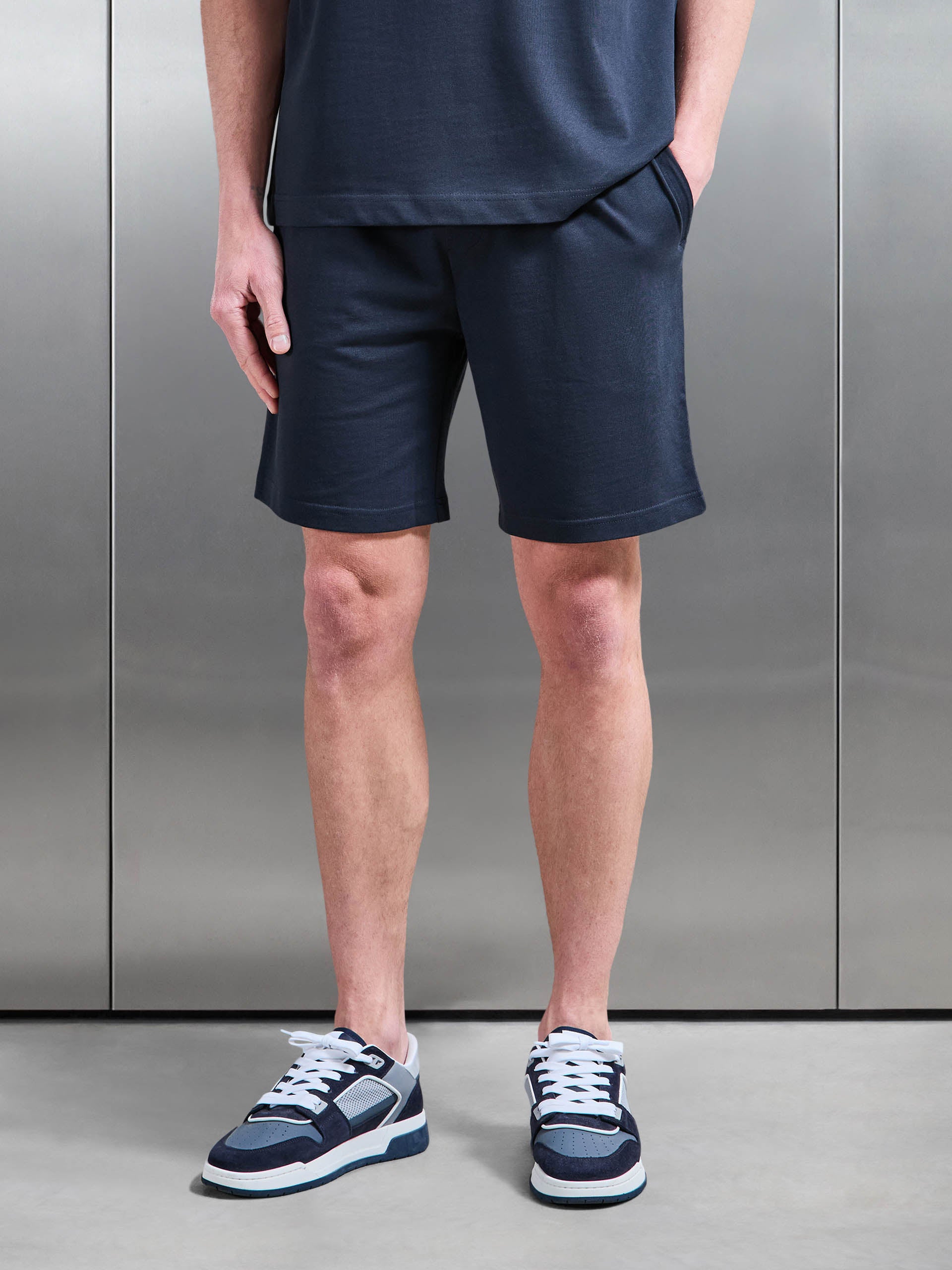 Relaxed Fit Cotton Short in Navy