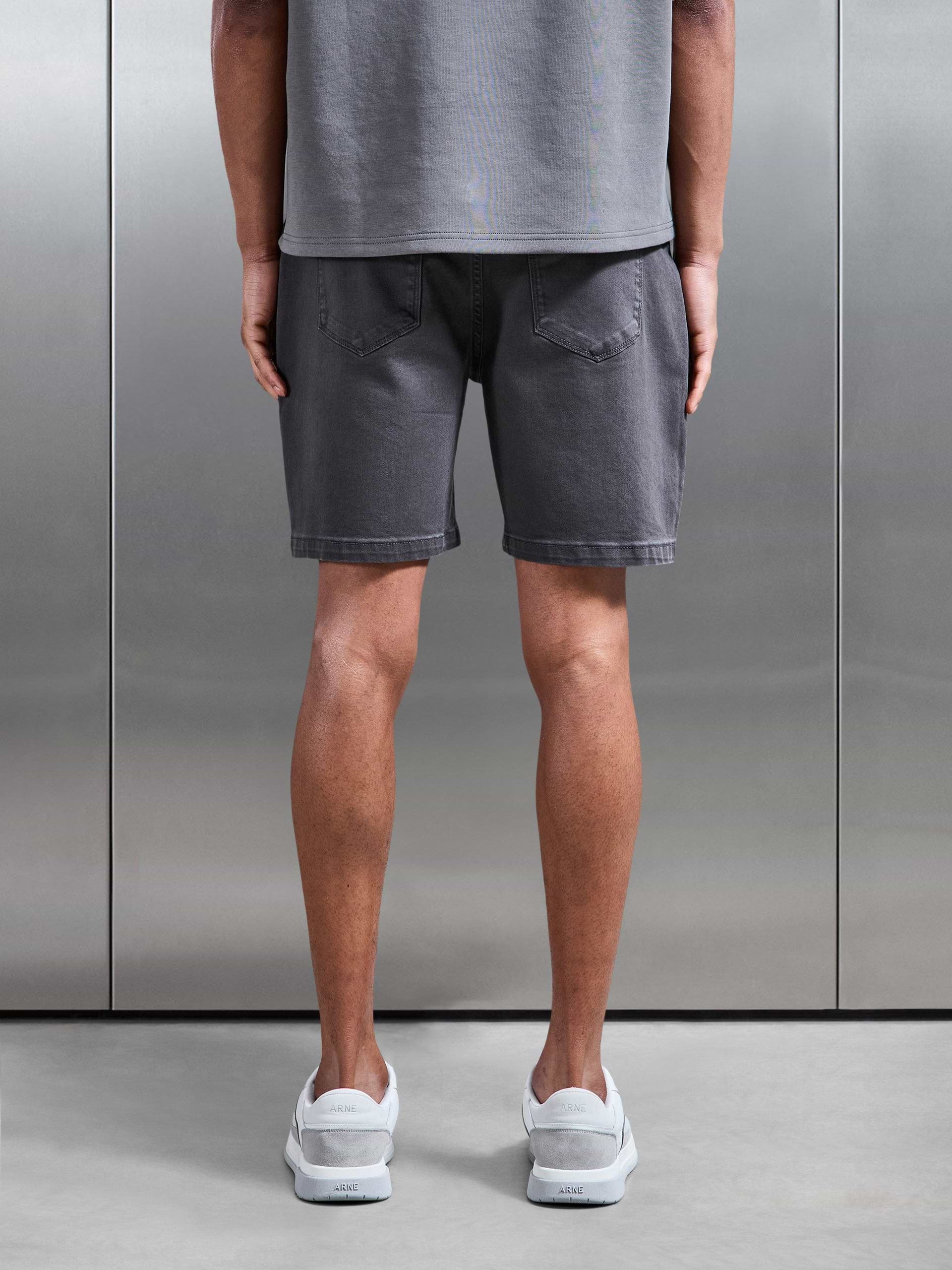Relaxed Fit Denim Short in Grey