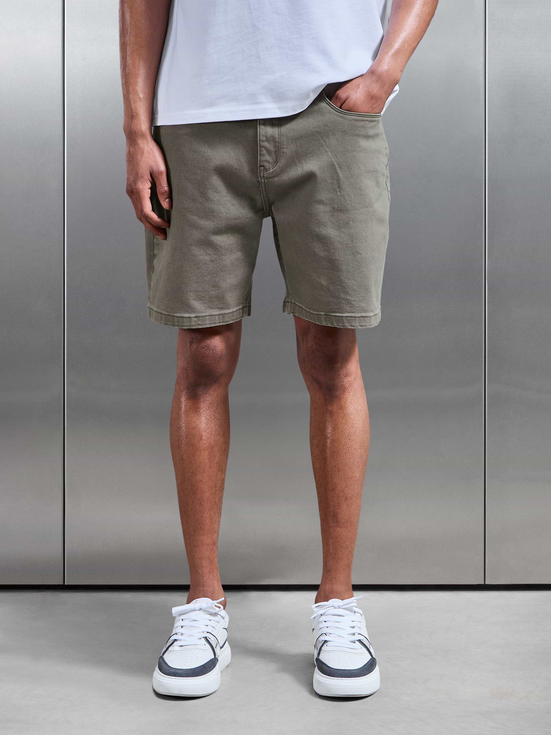 Relaxed Fit Denim Short in Olive