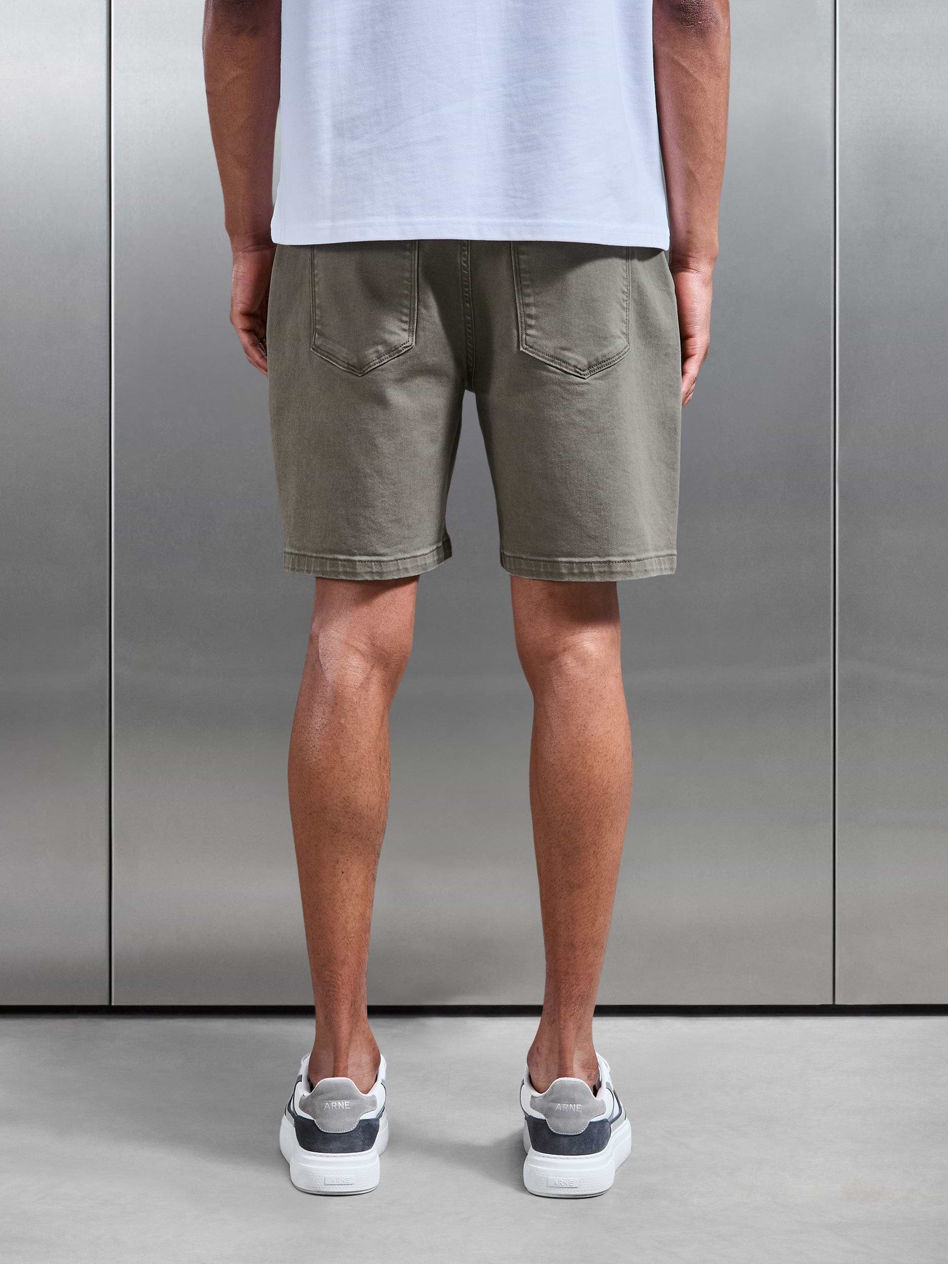 Relaxed Fit Denim Short in Olive