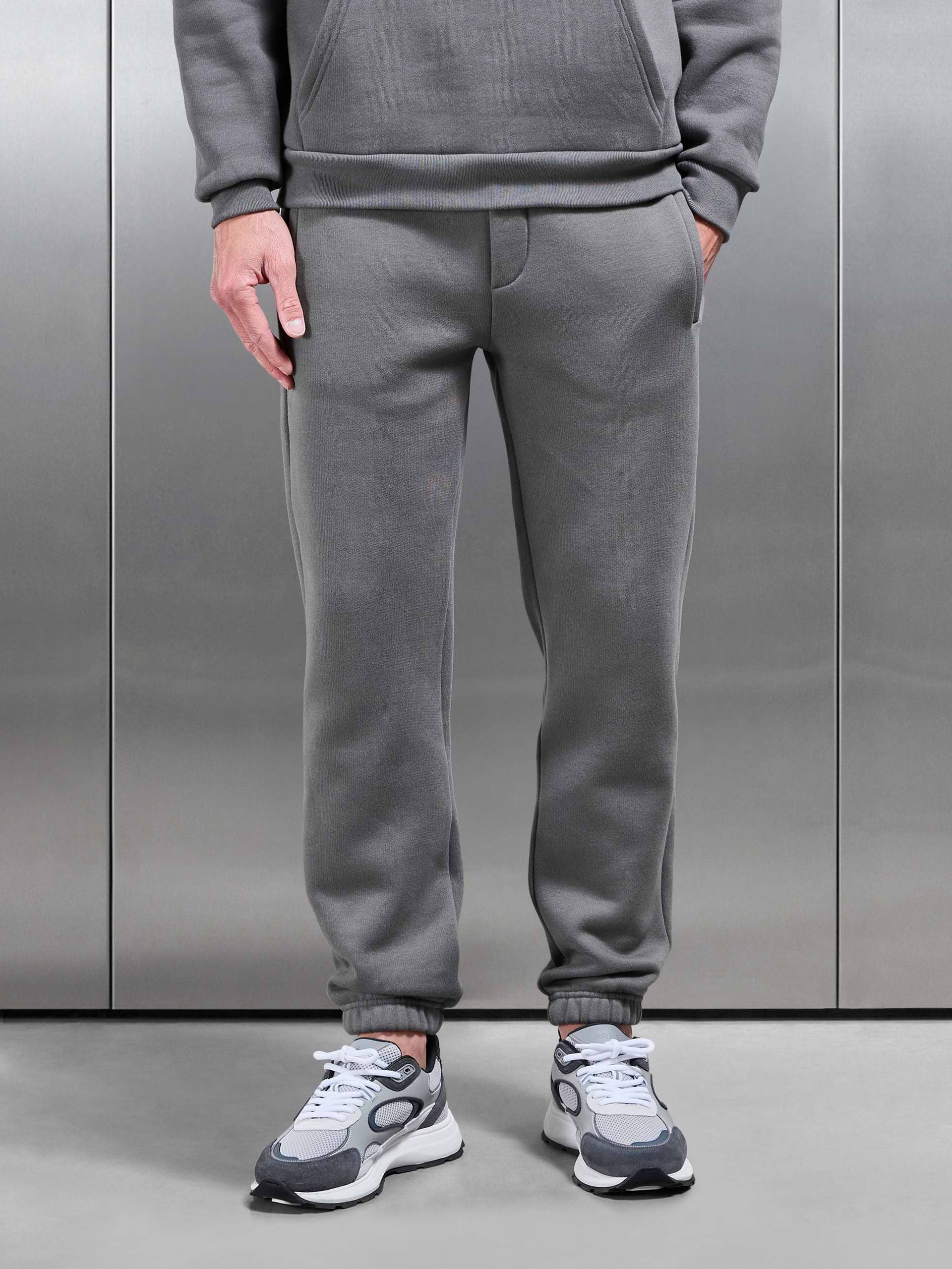 Relaxed Fit Jogger in Grey