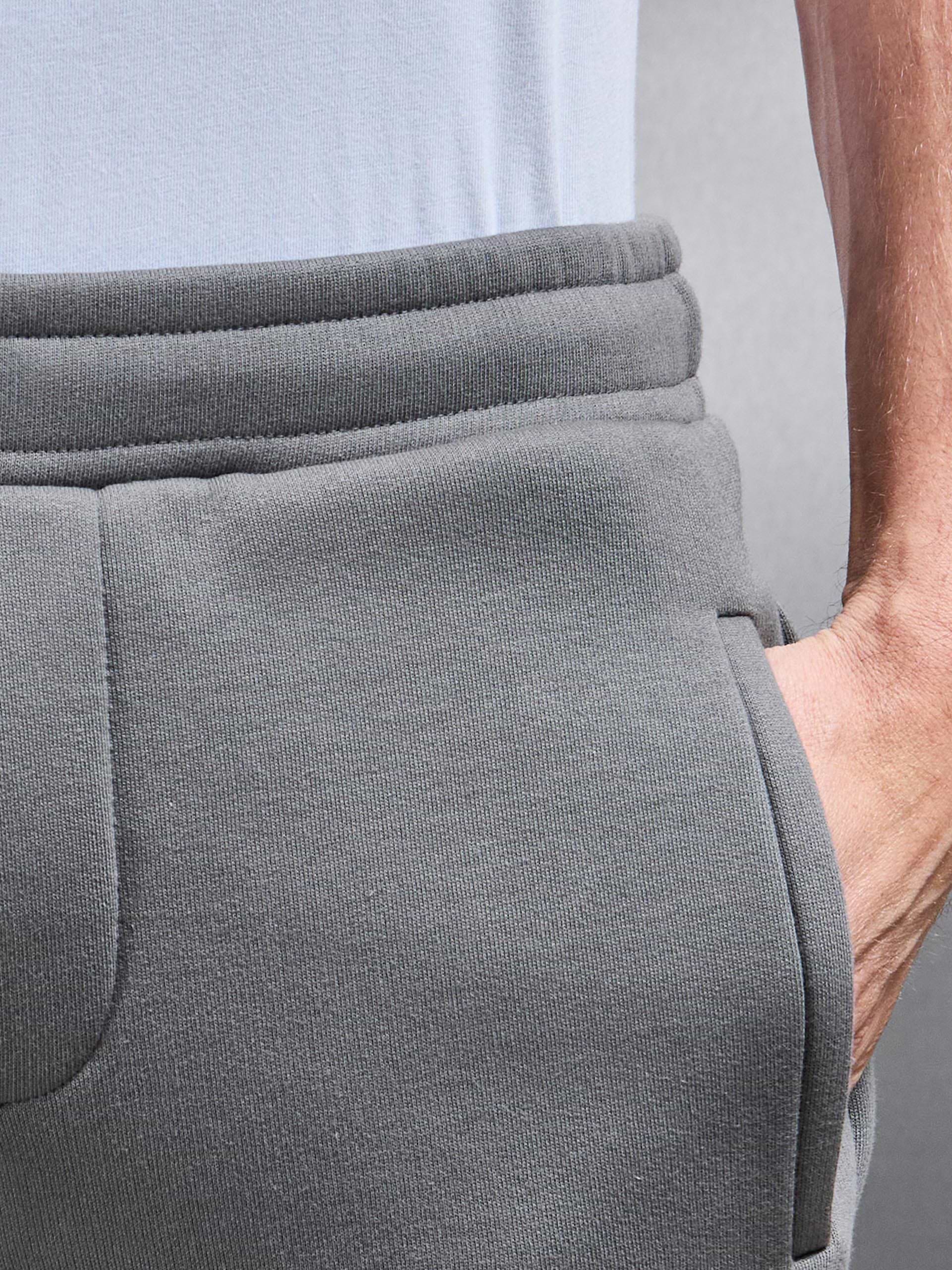 Relaxed Fit Jogger in Grey