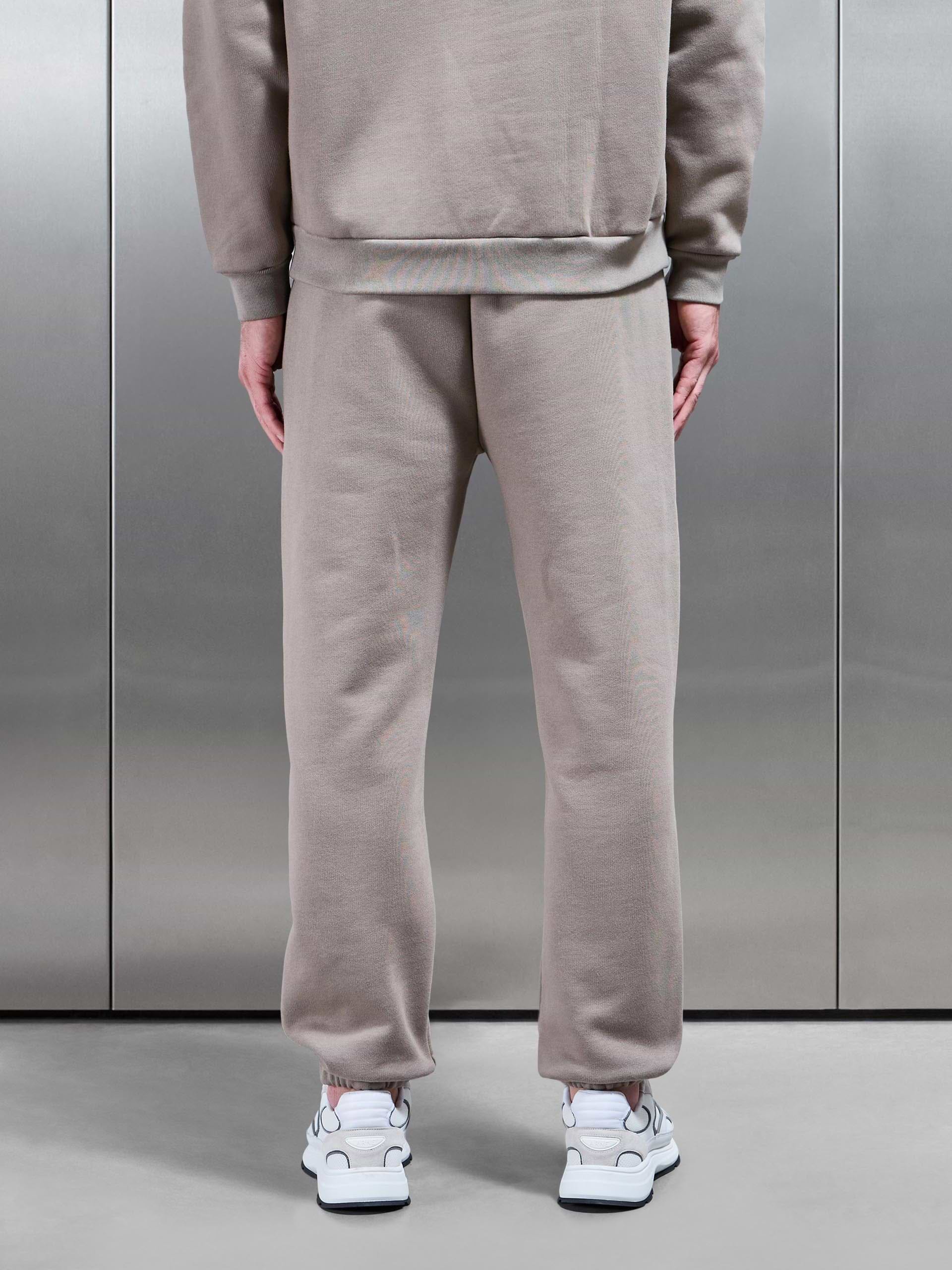 Relaxed Fit Jogger in Taupe
