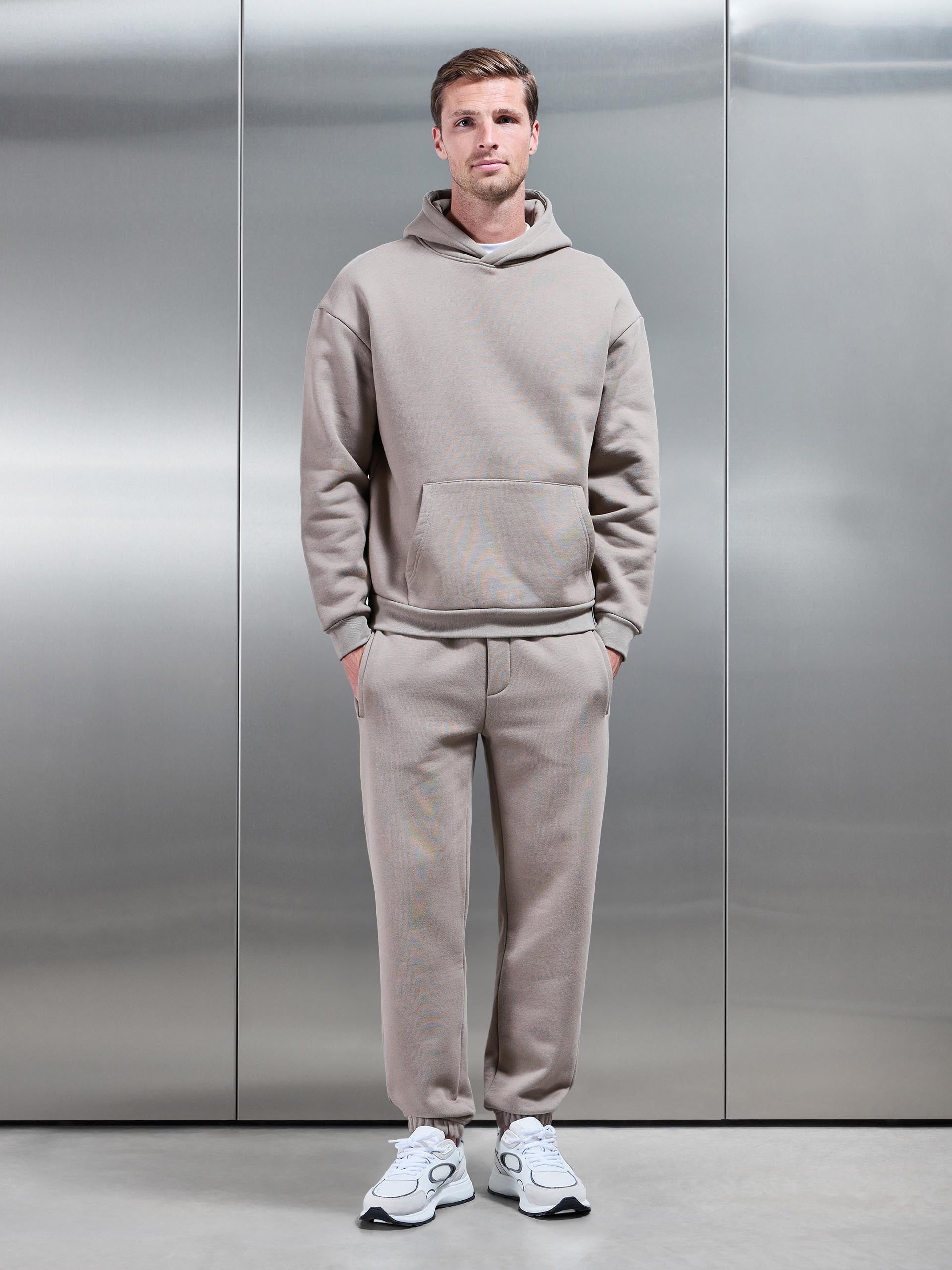 Relaxed Fit Jogger in Taupe