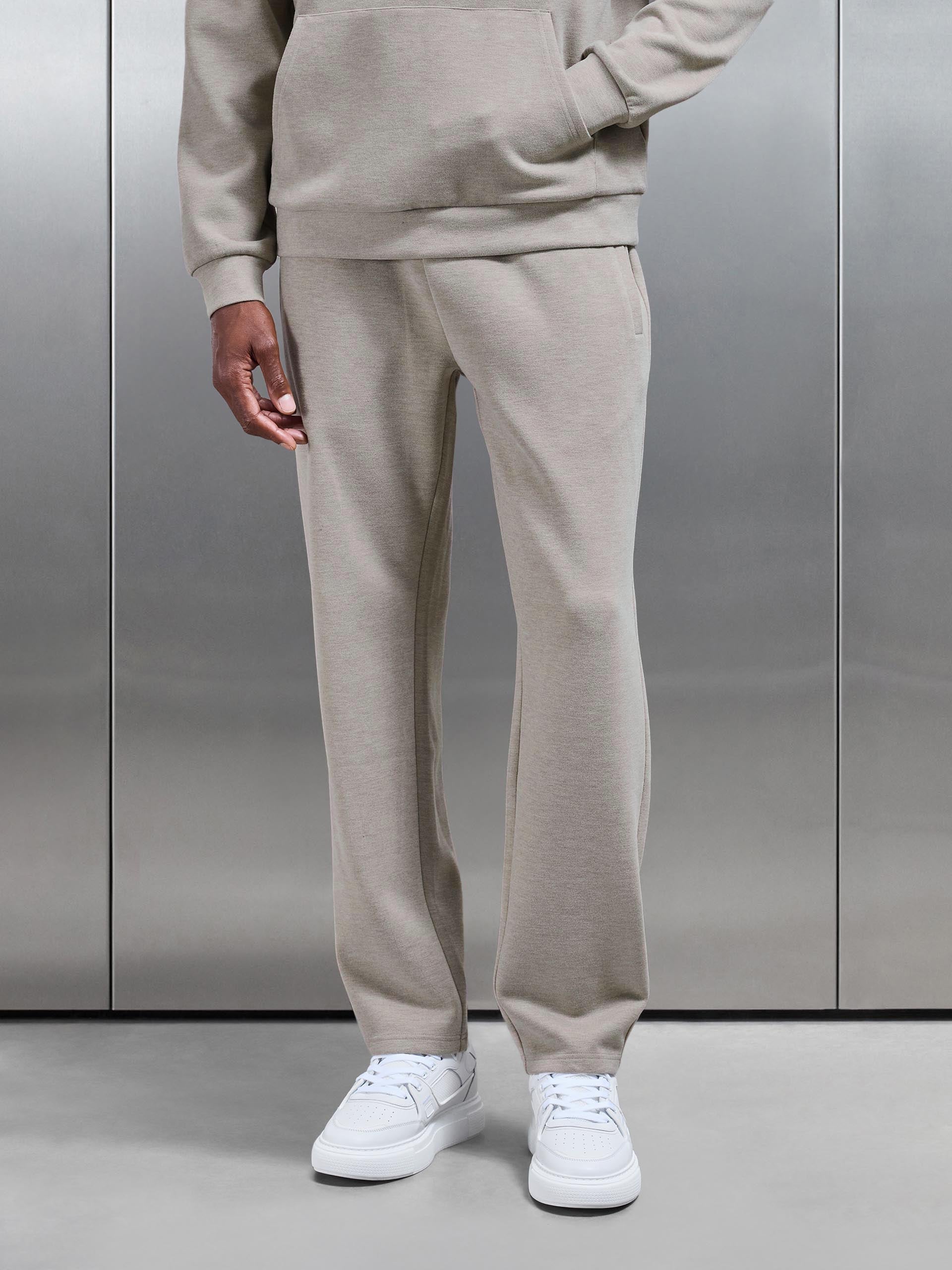 Relaxed Fit Knitted Jogger in Stone