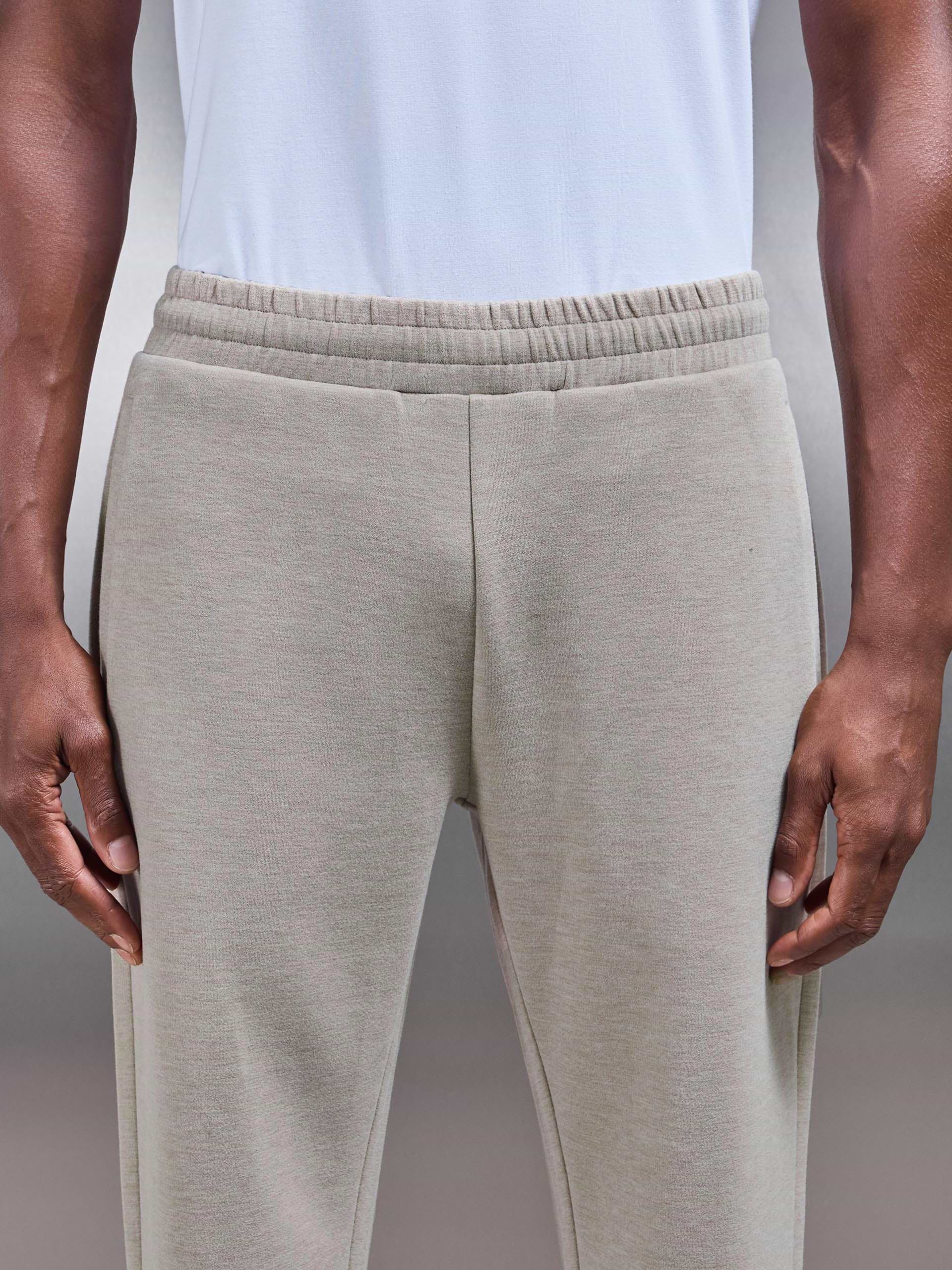 Relaxed Fit Knitted Jogger in Stone