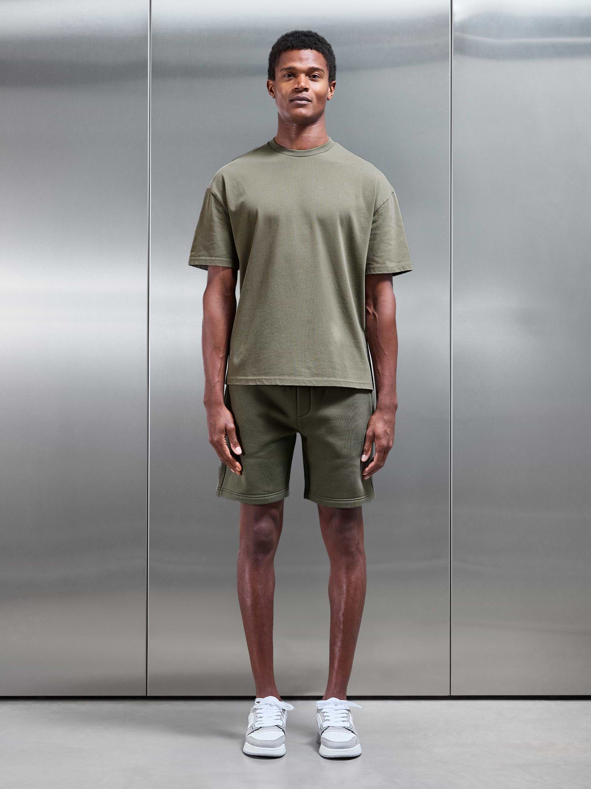 Relaxed Fit Short in Olive