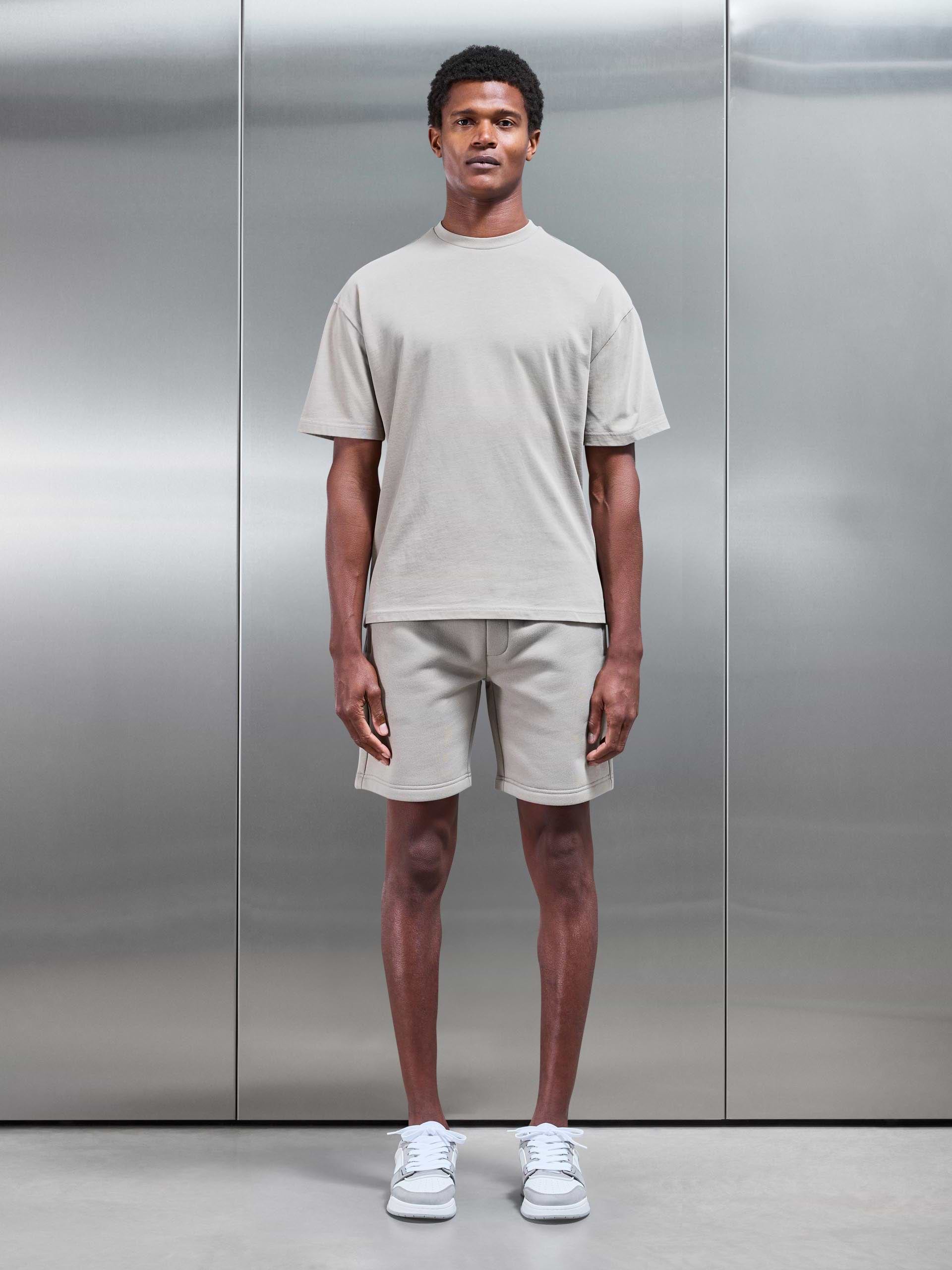 Relaxed Fit Short in Stone
