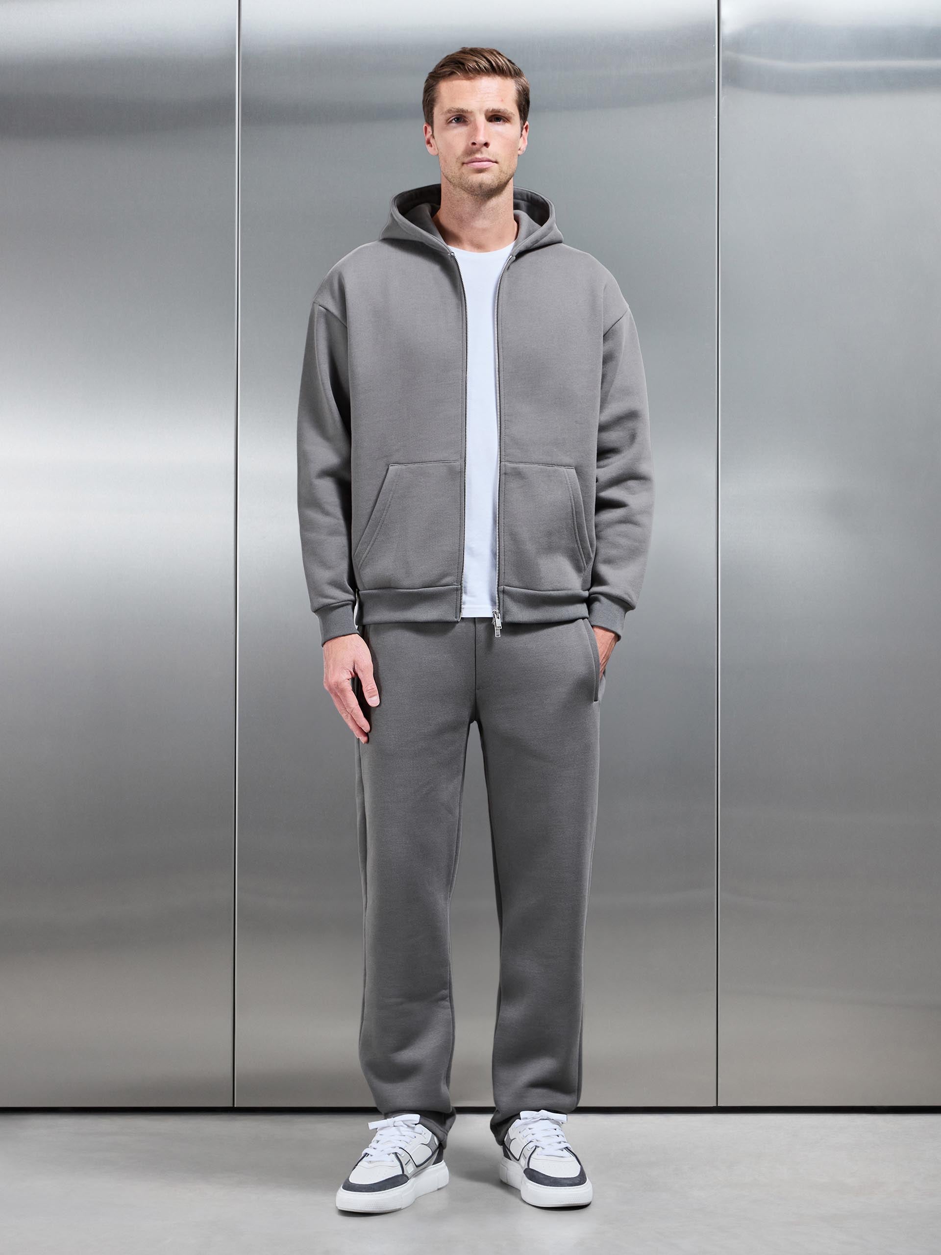 Relaxed Fit Straight Leg Jogger in Grey