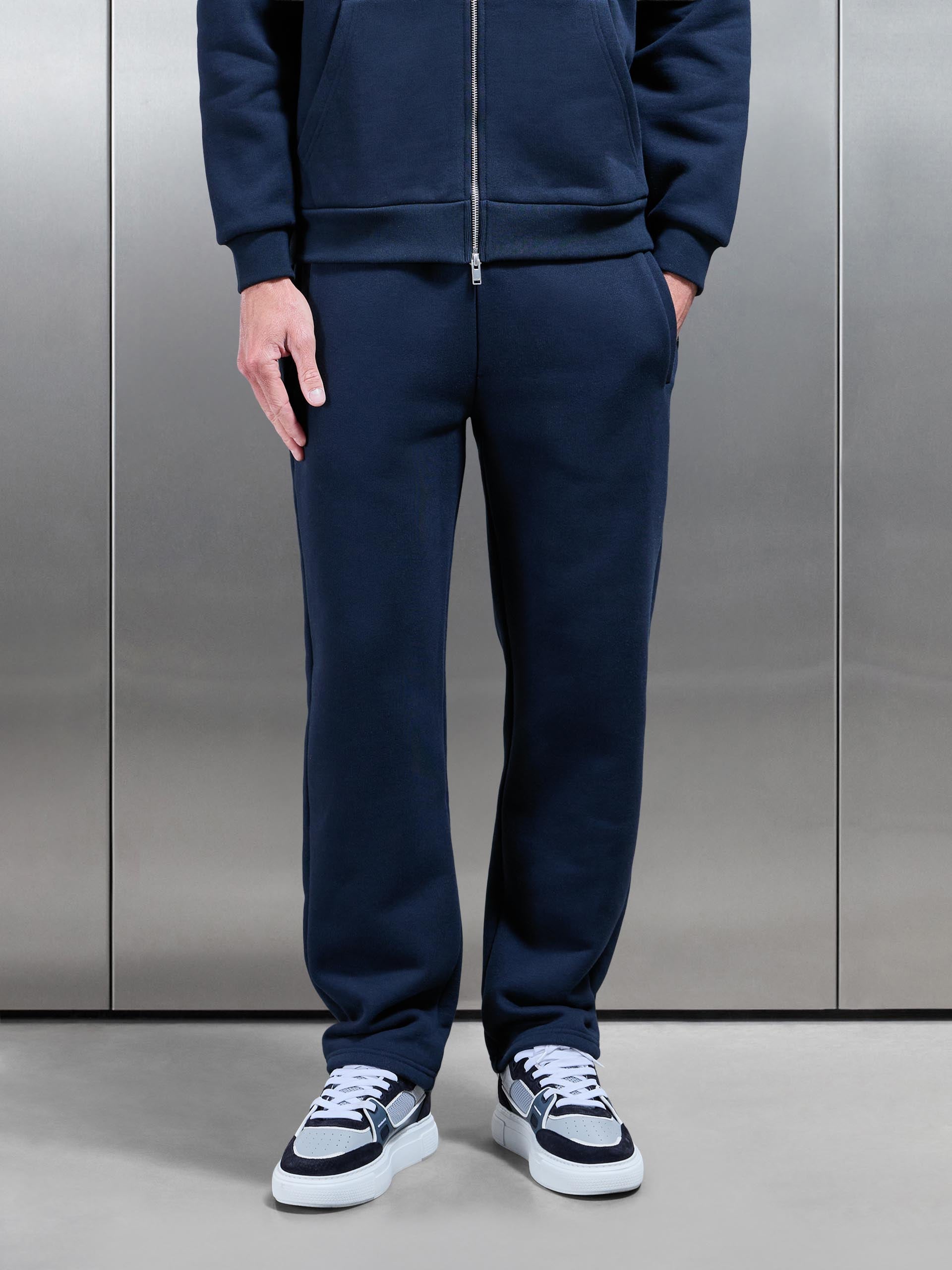 Relaxed Fit Straight Leg Jogger in Navy