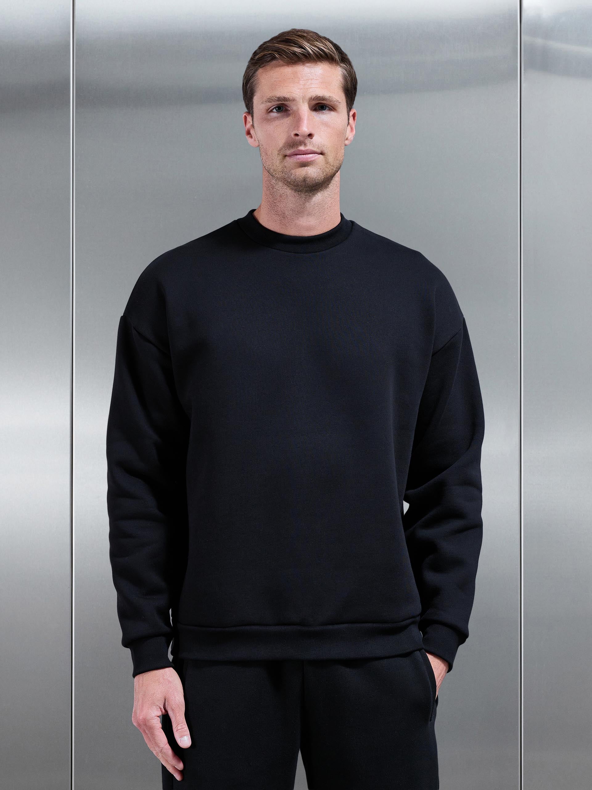 Relaxed Fit Sweatshirt in Black